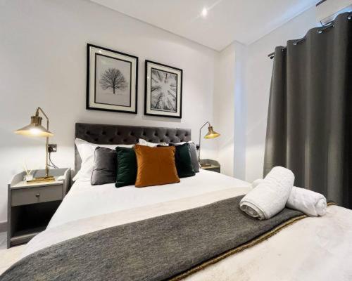 Homey studio apt @ The Signature
