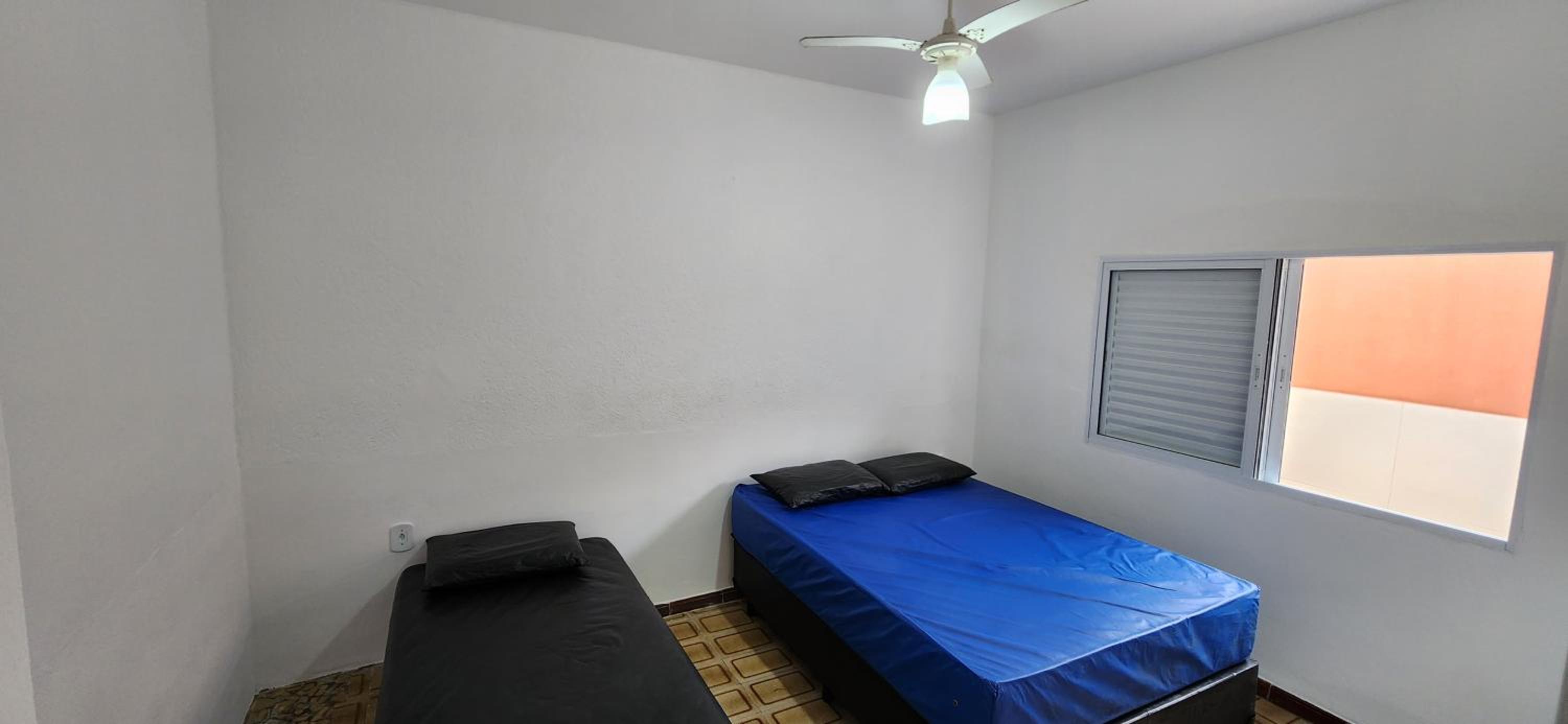 Casa em Caraguatatuba com piscina e churrasqueira