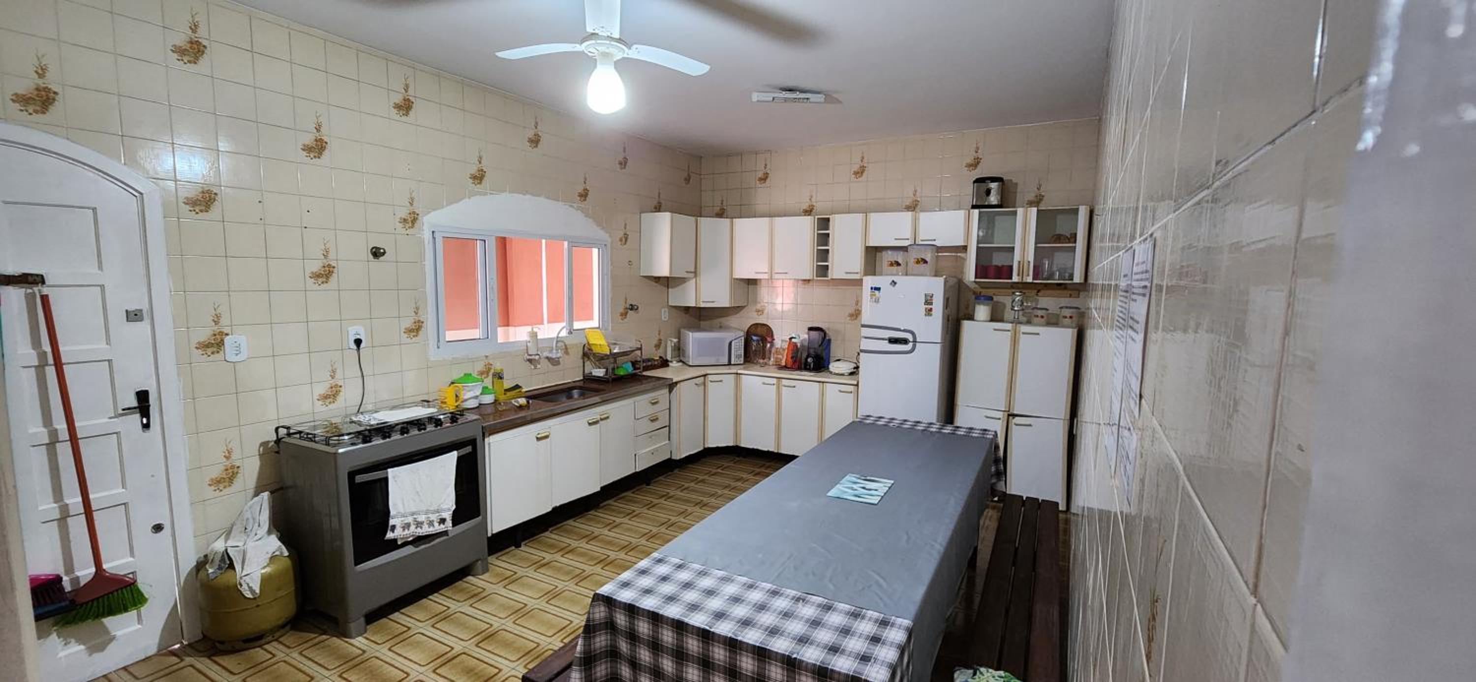 Casa em Caraguatatuba com piscina e churrasqueira