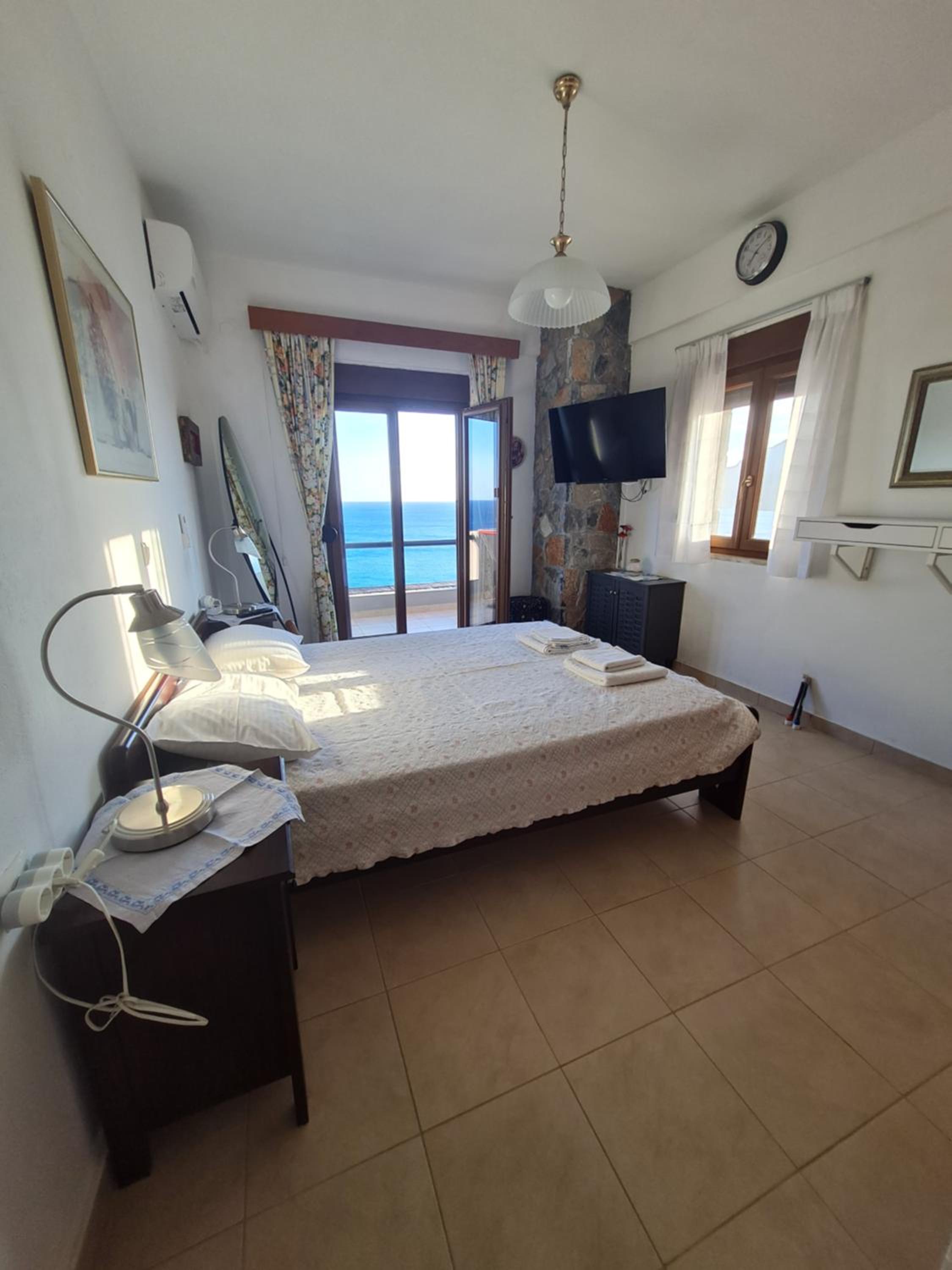 VILLA PETRINO