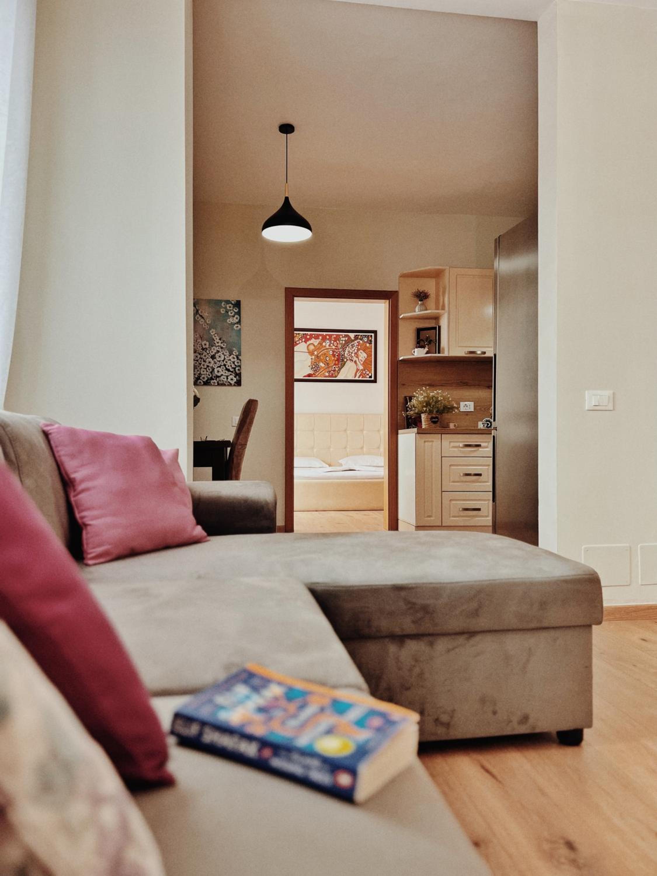 Cozy Rooftop Apartment - Your home, away from home!