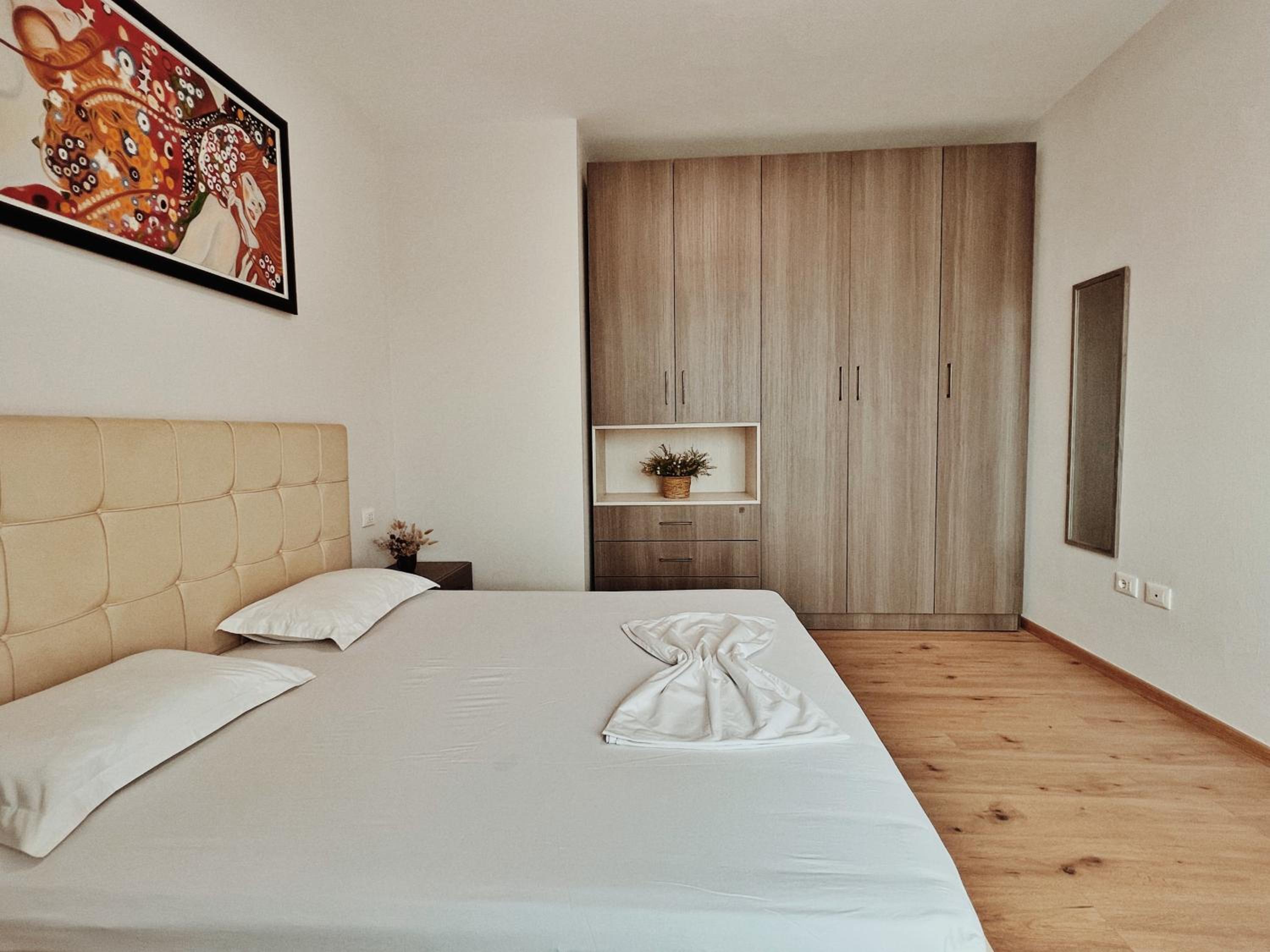 Cozy Rooftop Apartment - Your home, away from home!
