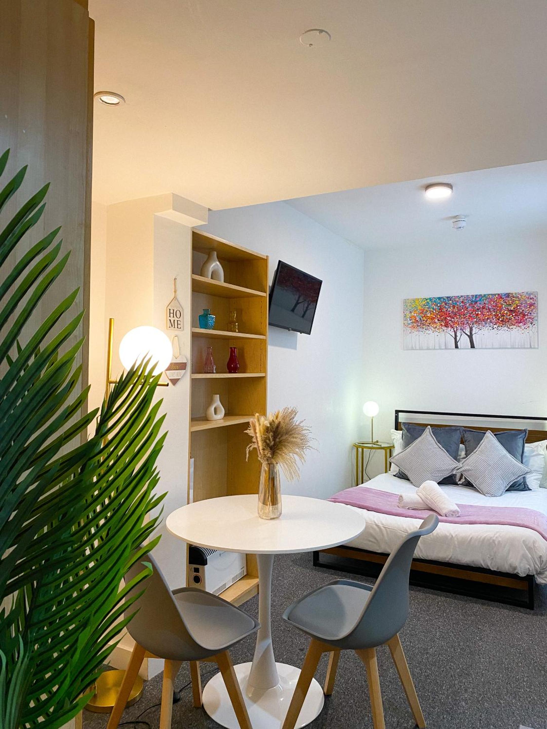 Modern Studios Close To Hyde Park