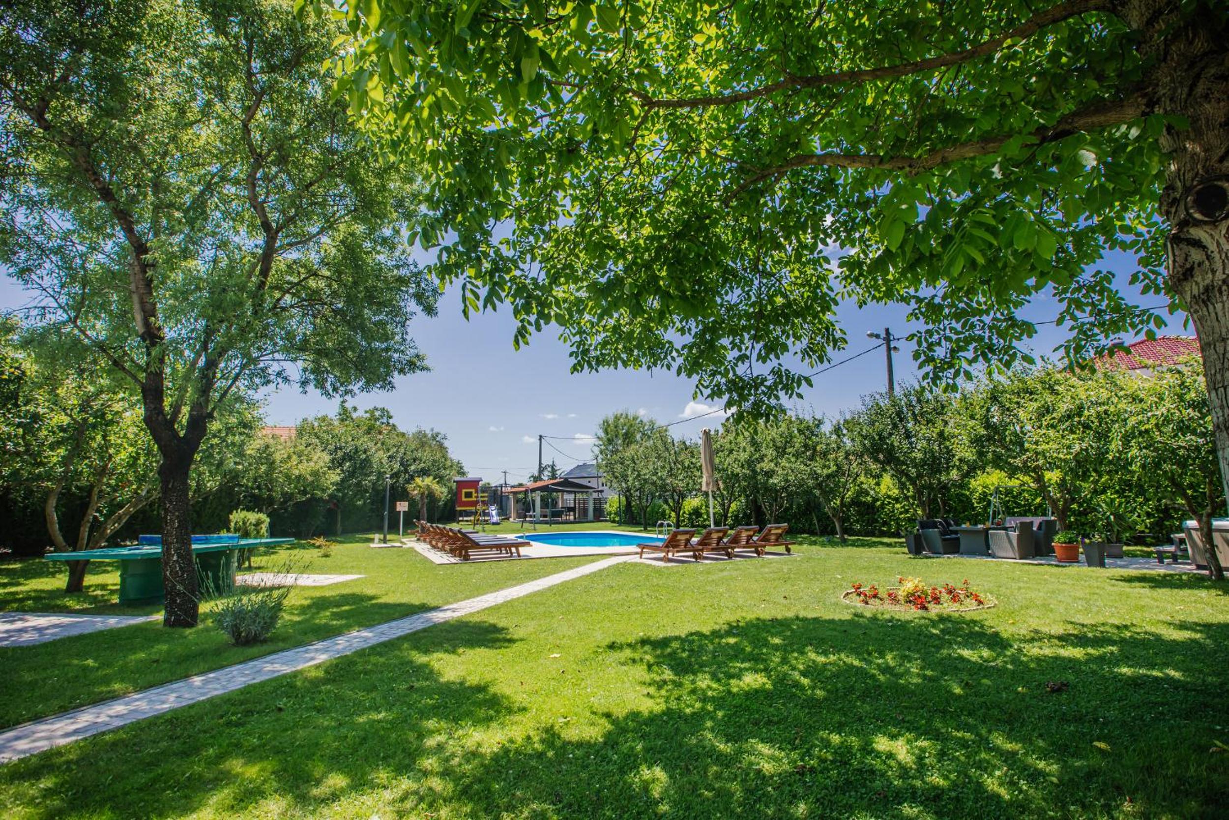 Luxury two villa complex en Imotski