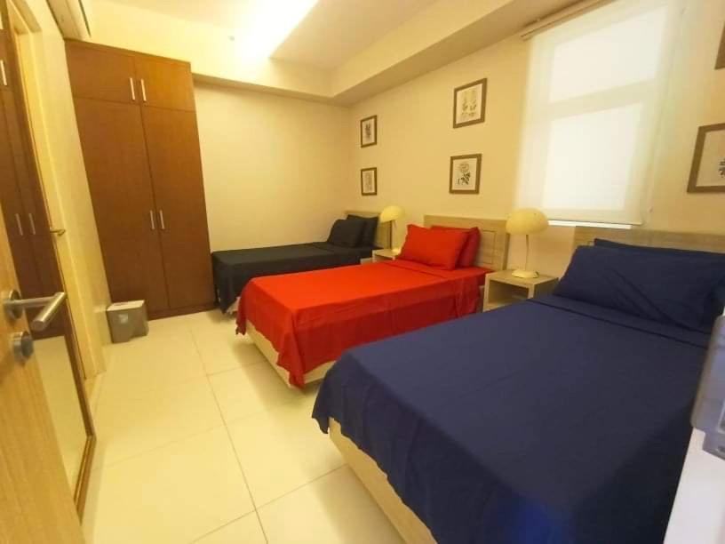 Luxurious Family Room Pico de Loro view 5