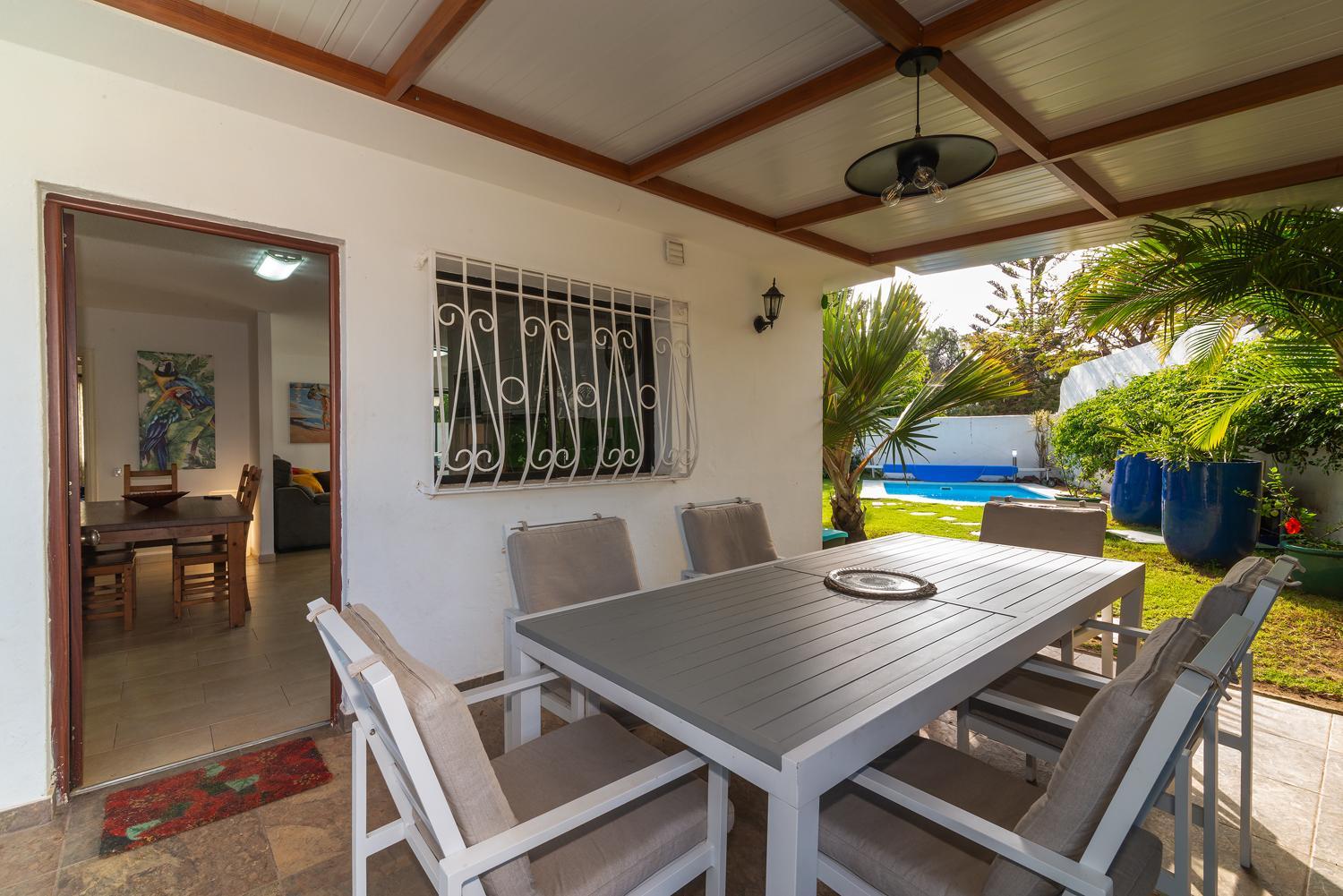 La Villa Calypso - Vivienda Vacacional con Piscina Privada