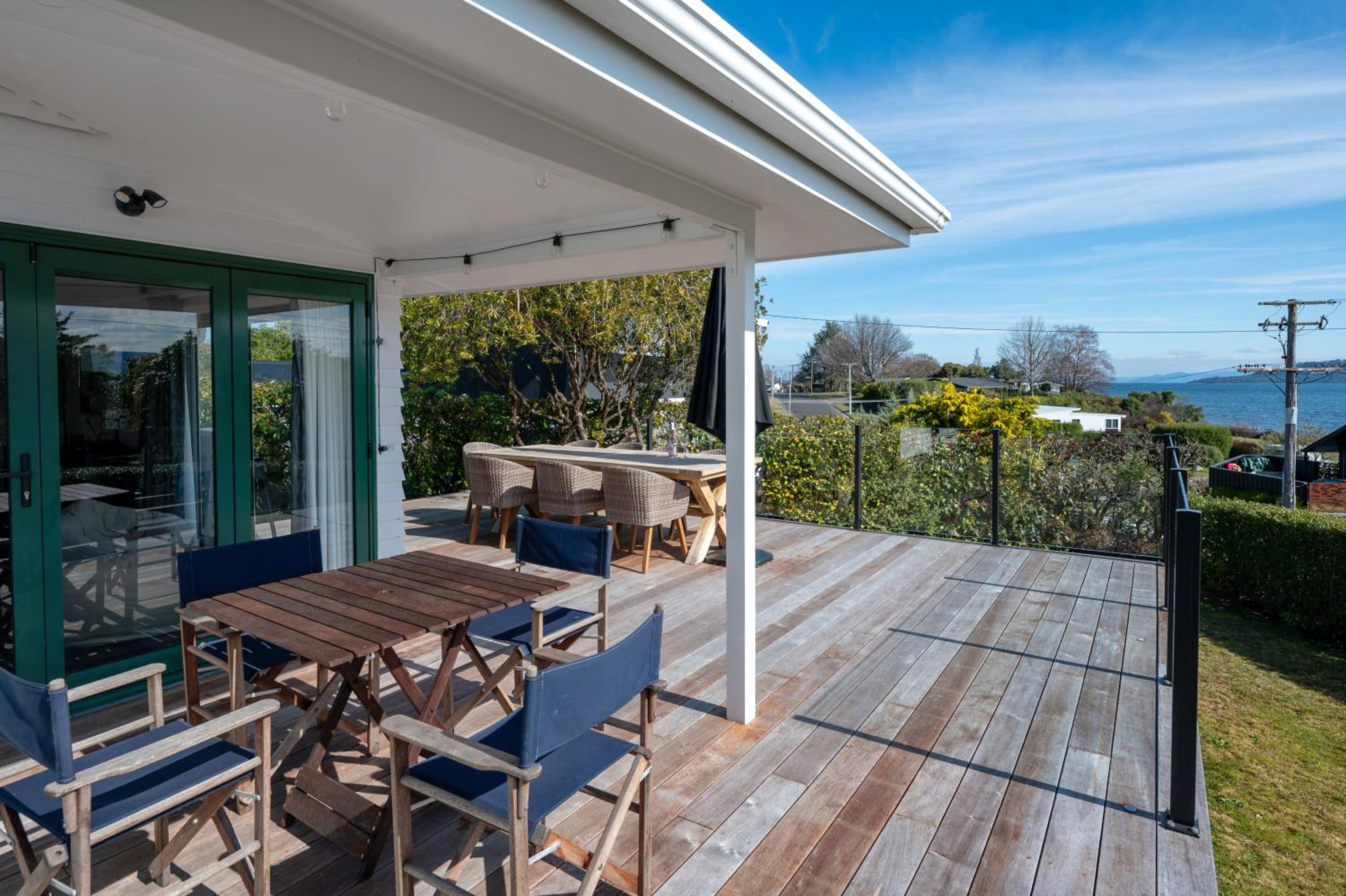 Radiant Rainbow Point - Taupo Holiday Home view 2
