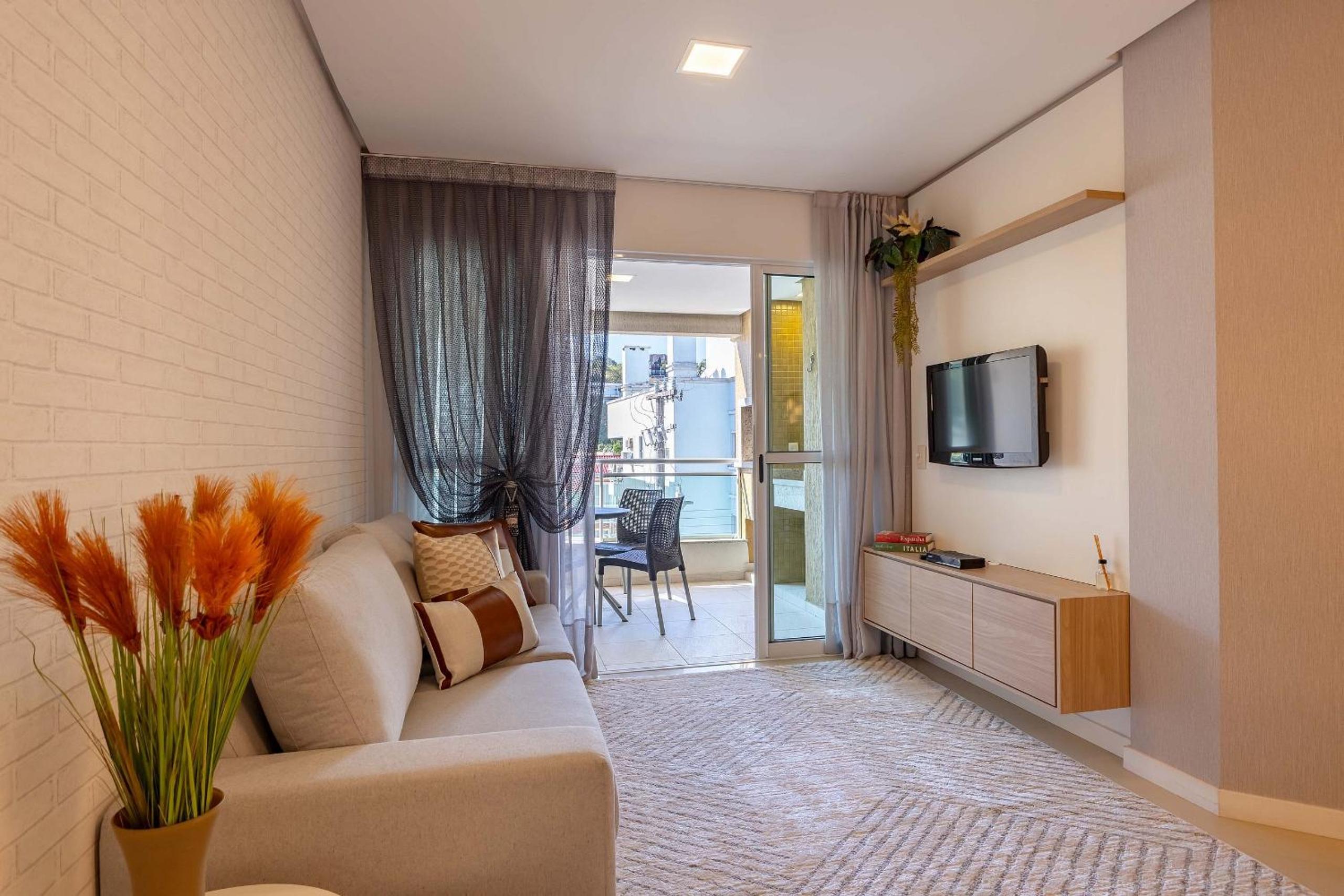 Confortável Apartamento 70m da Praia de Bombinhas