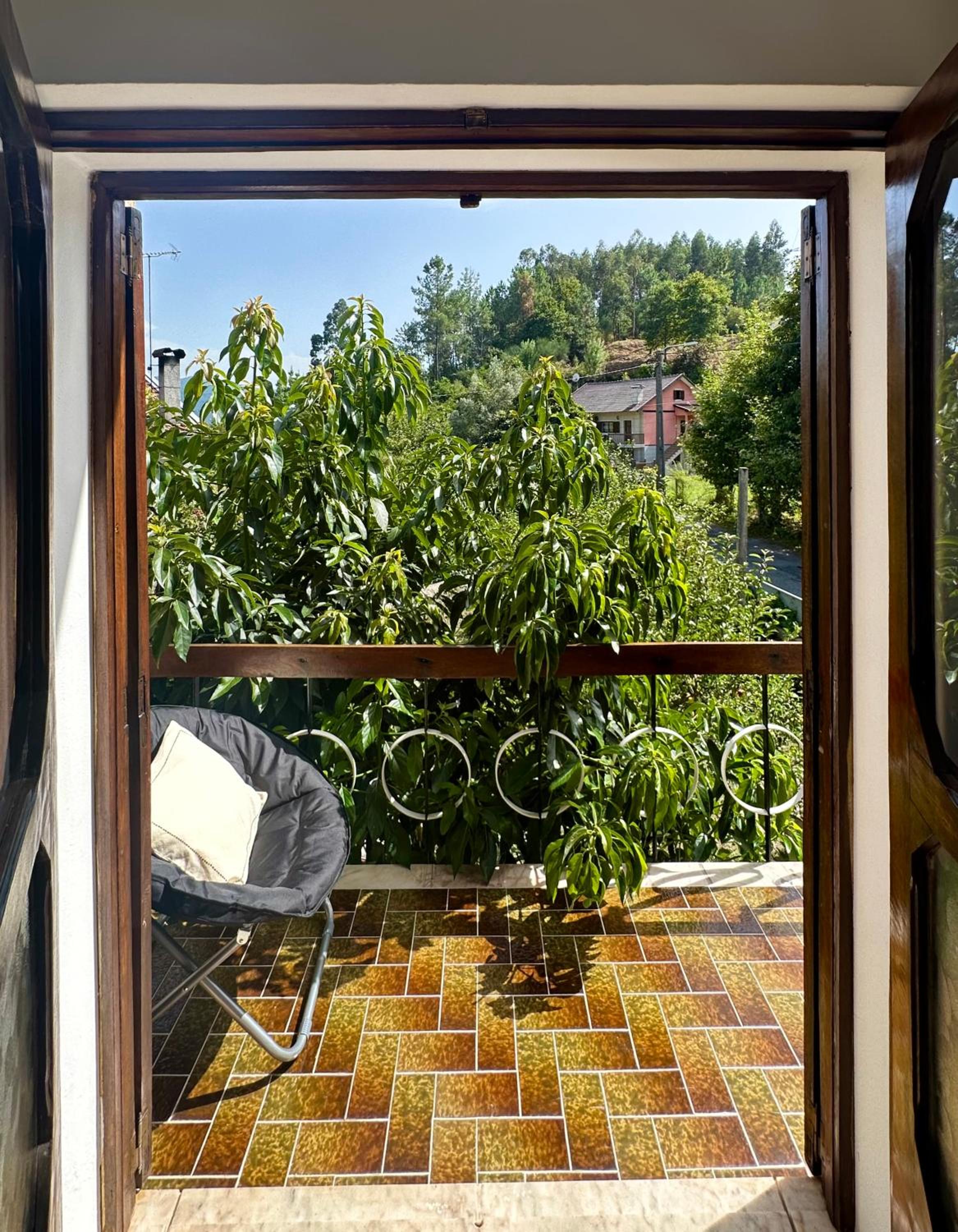 VILA GUIA in Valdreu view 3