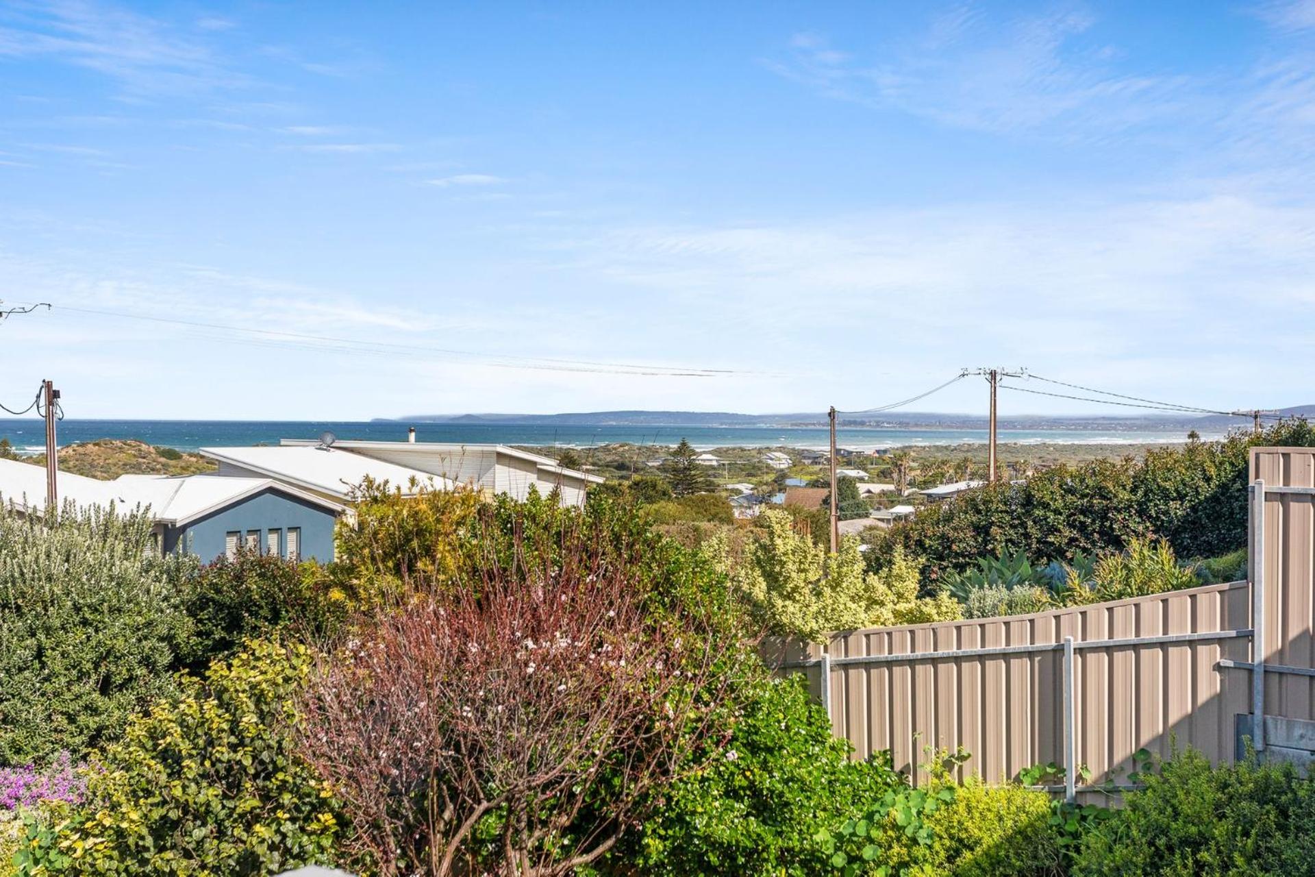 Gone Coastal -44 Corcoran Ave, Goolwa Beach