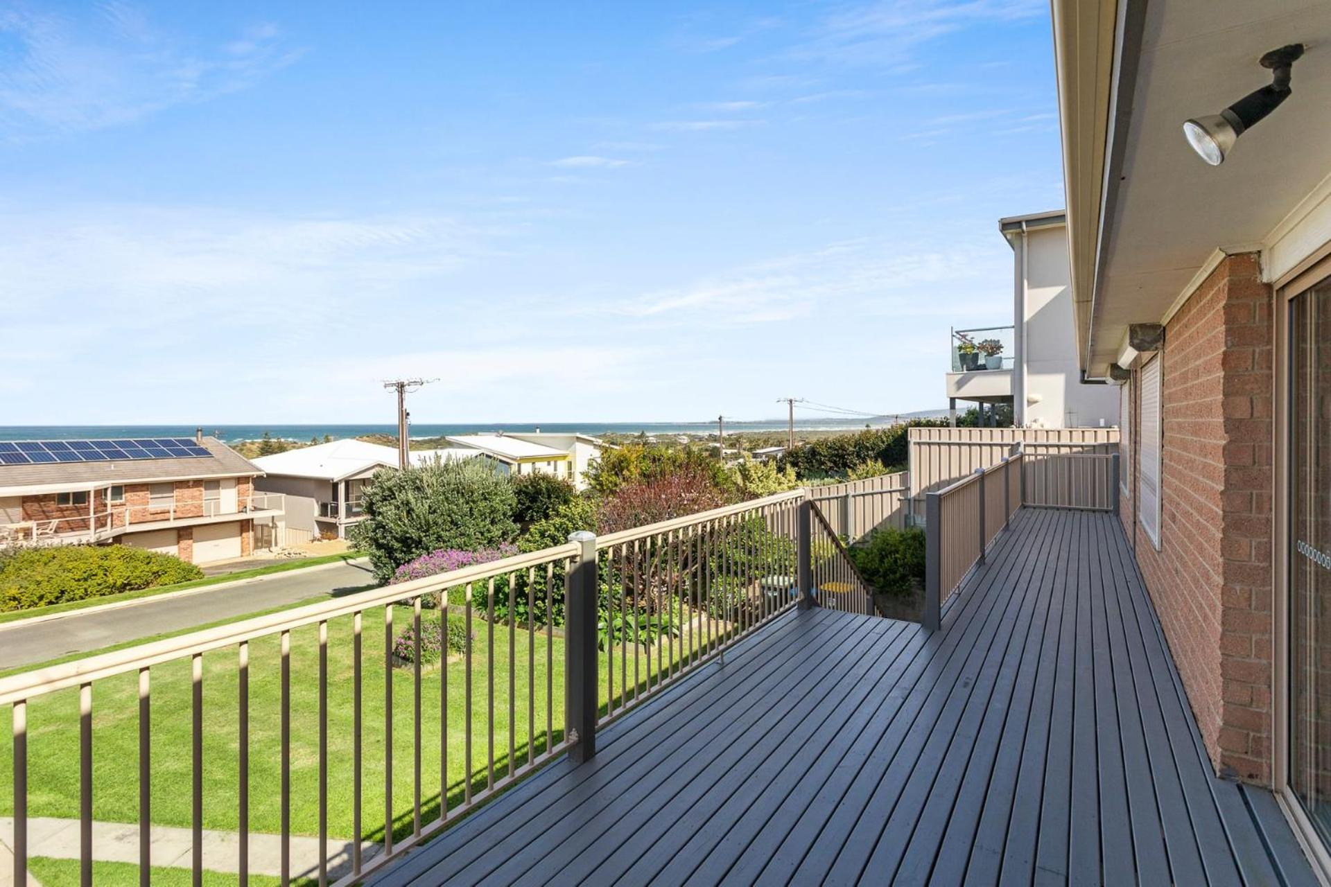 Gone Coastal -44 Corcoran Ave, Goolwa Beach