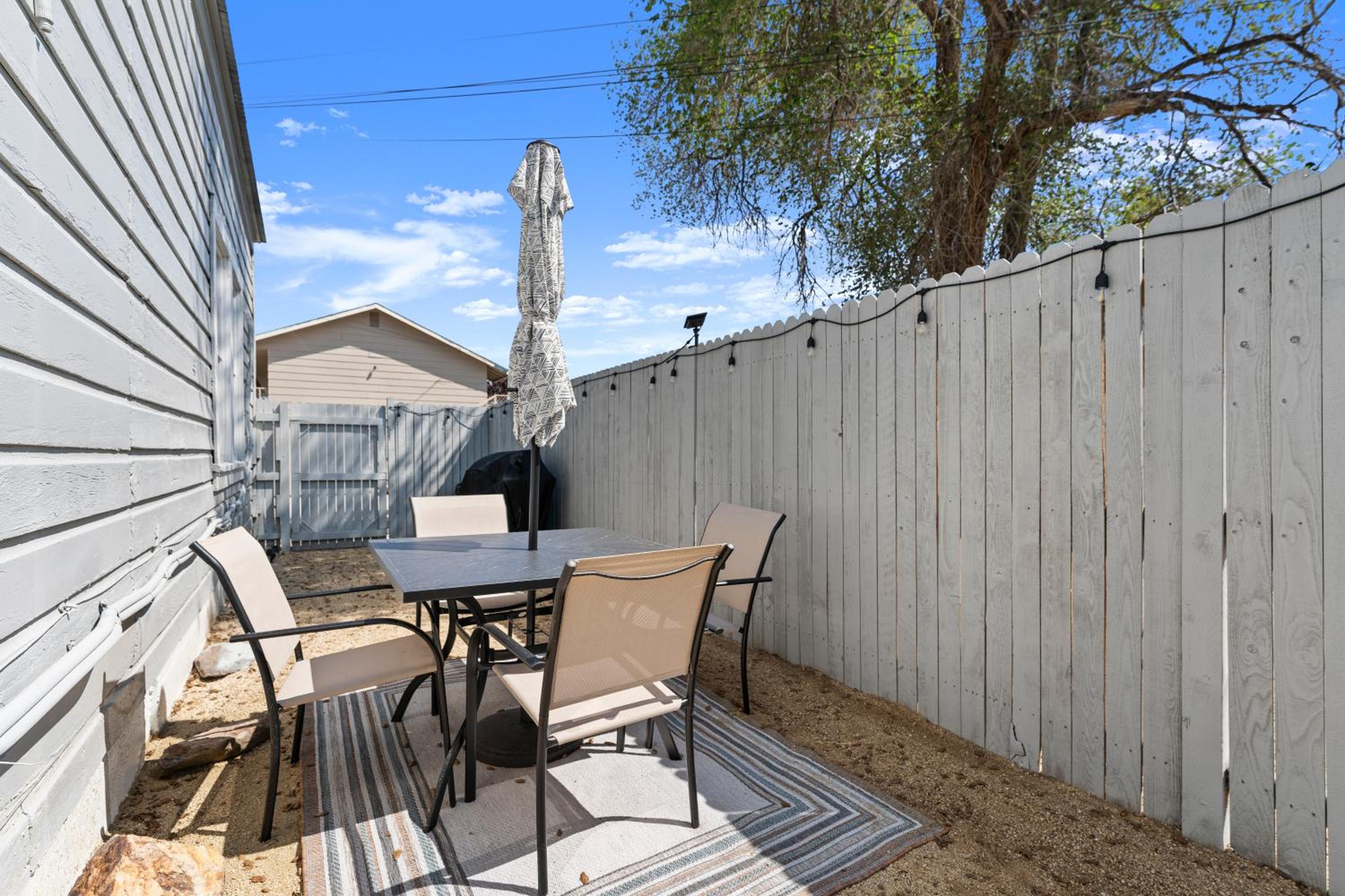 Tranquil Retreat: Cozy 2Bed, 1Bath Oasis in Fallon view 5