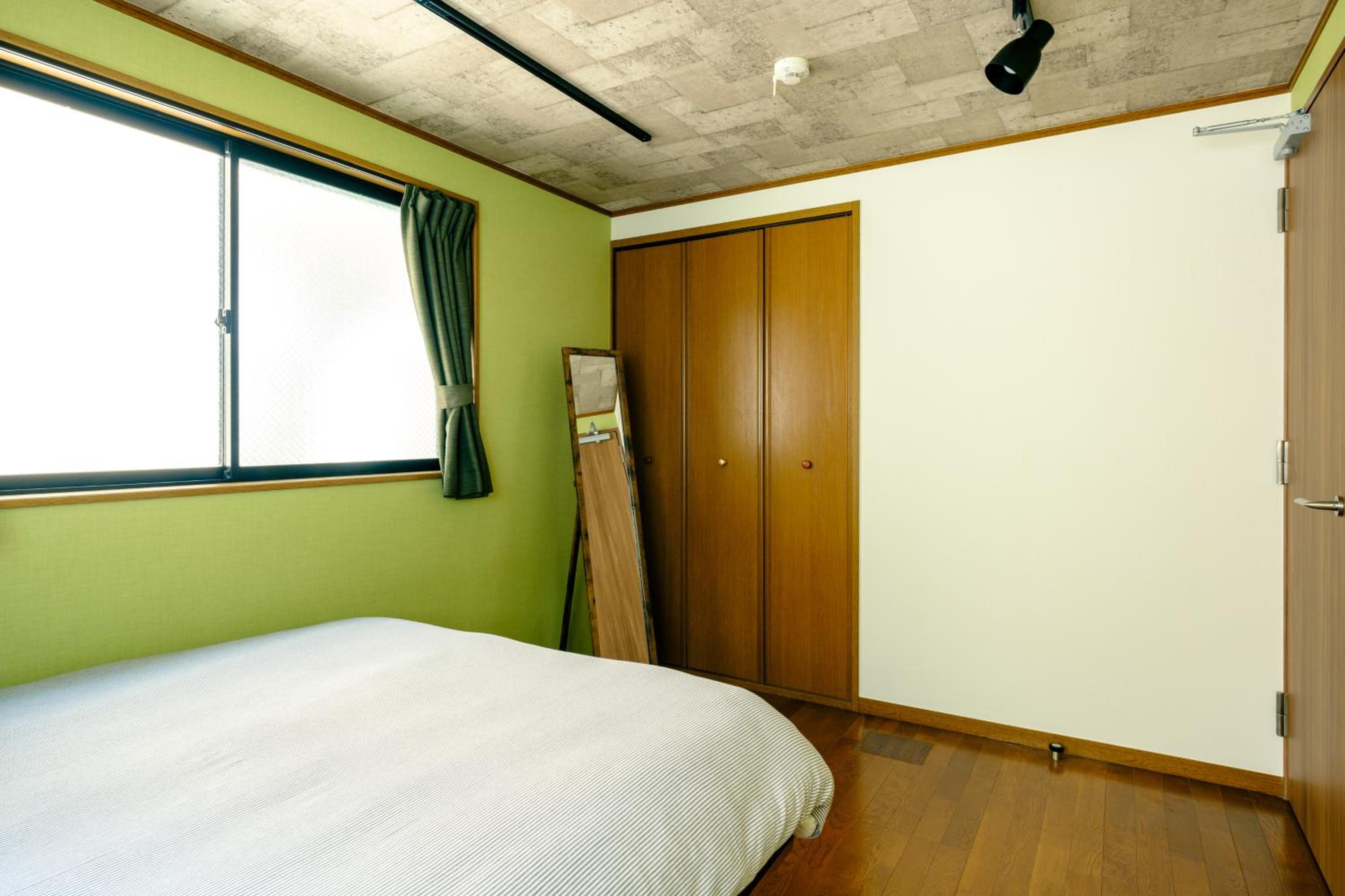 Ikken House