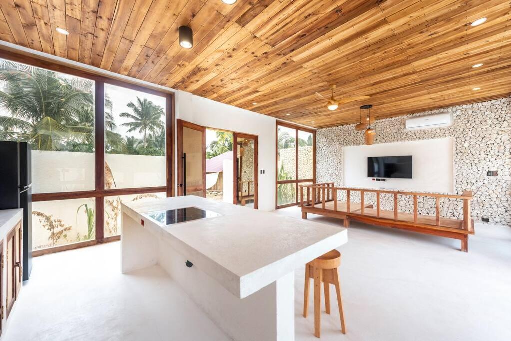 Villa Baleia Siargao