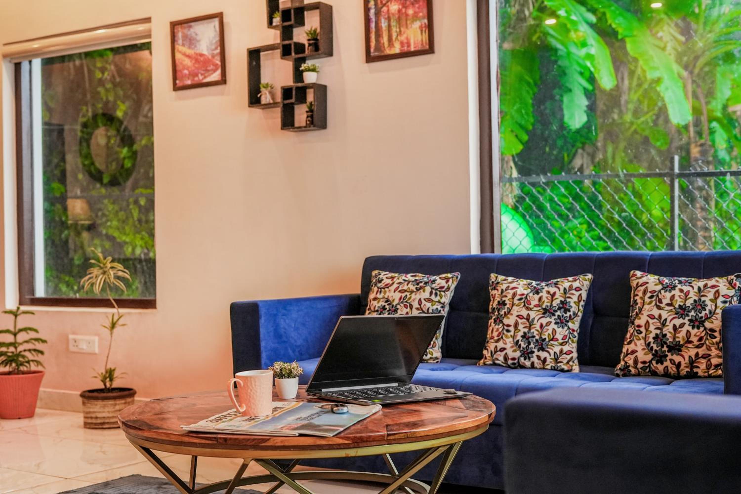 SaffronStays Zephyr