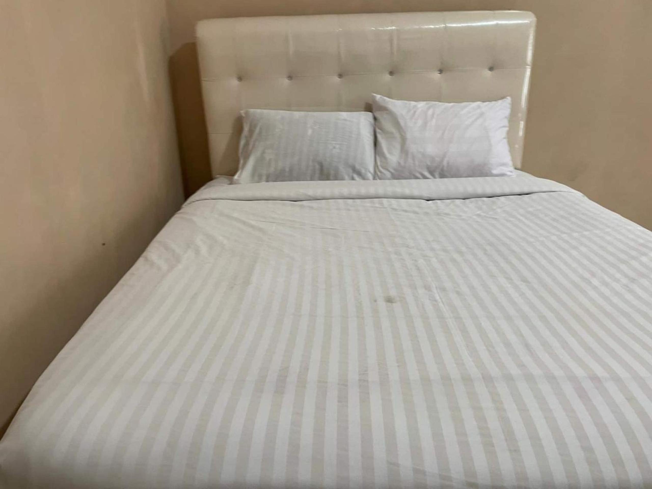 OYO 93033 Mutiara Homestay Syariah