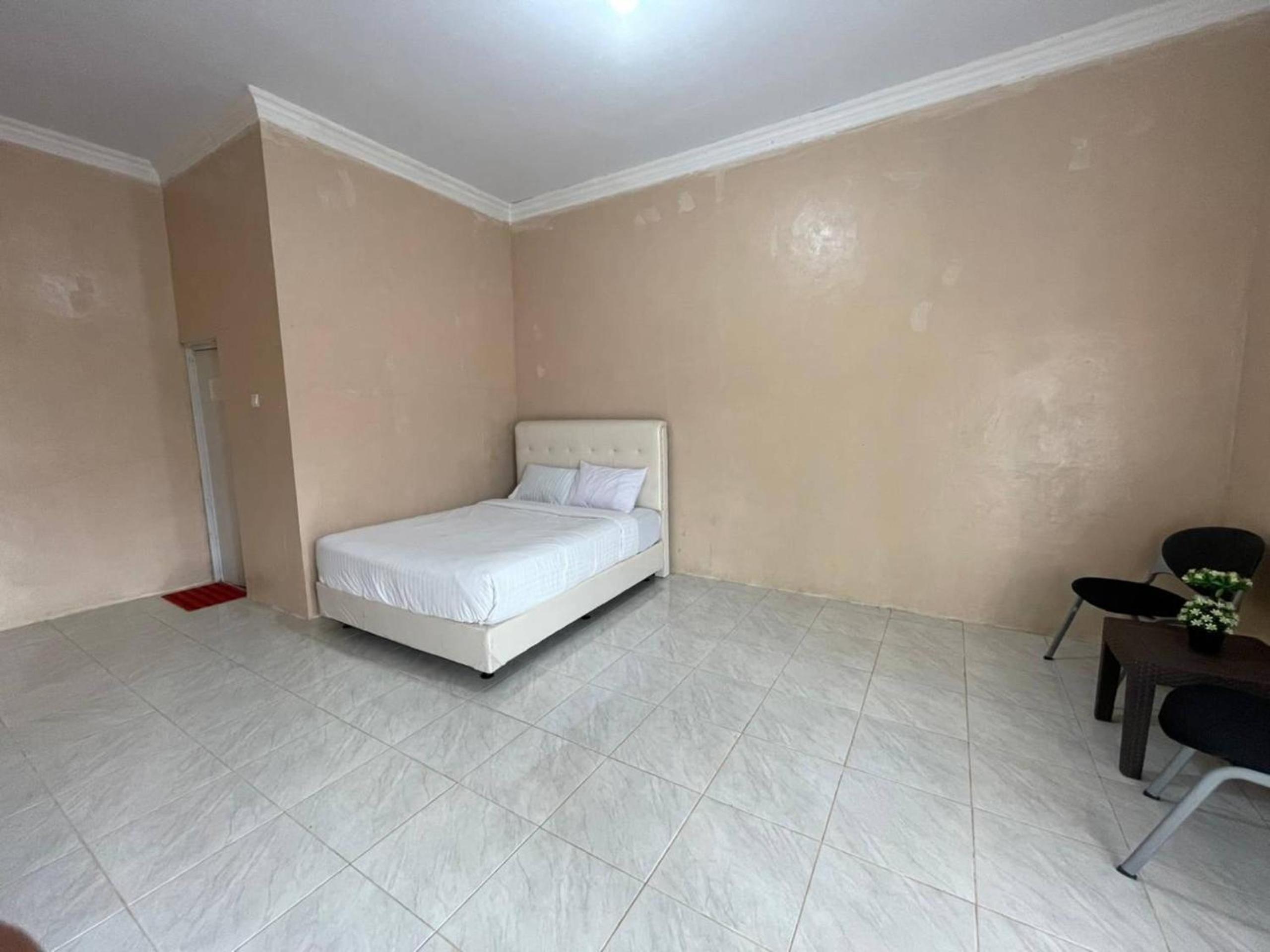 OYO 93033 Mutiara Homestay Syariah