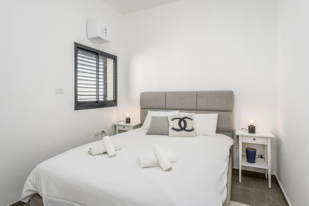Bat Yam SEA VIEW 2BR/2Bath in New Building view 5