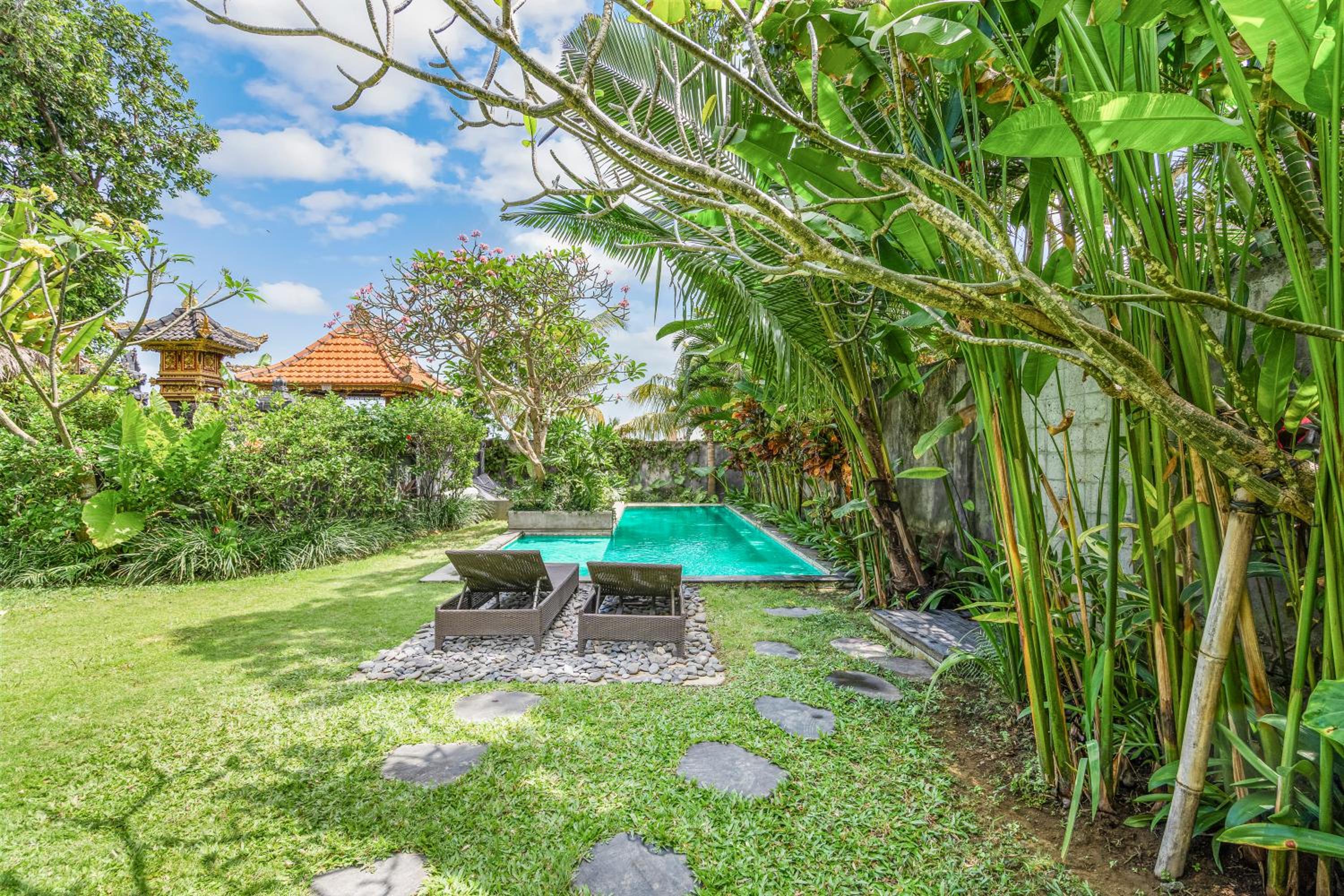 Ohana Boutique Villa by Hombali view 3