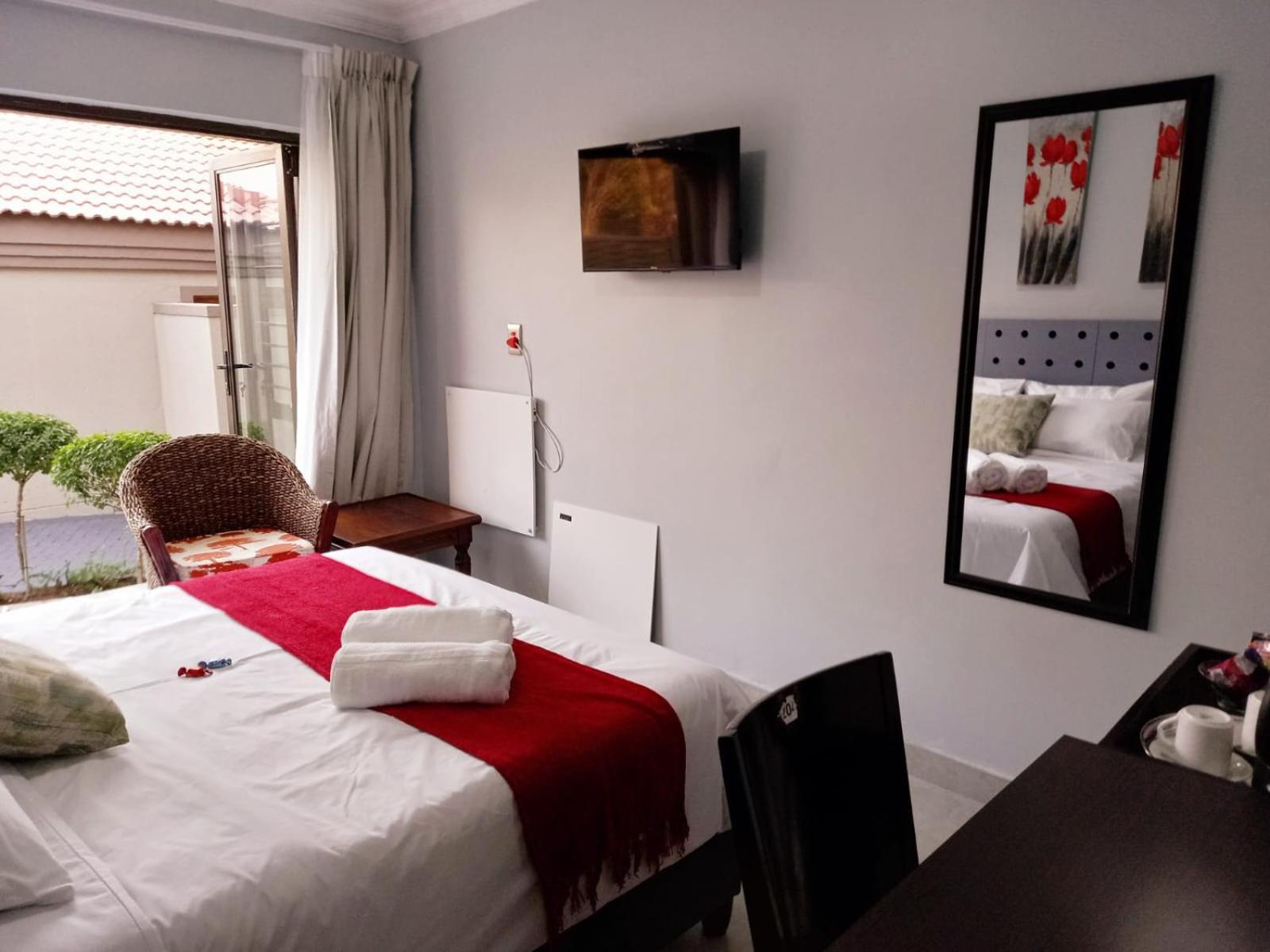 REALJOY GUEST SUITES