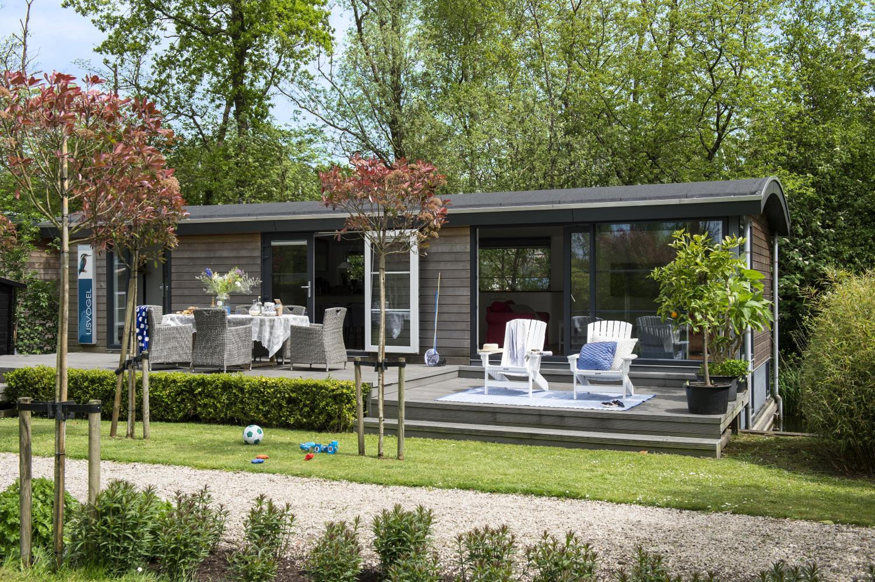 Amsterdam / Loosdrecht Rien van den Broeke Village