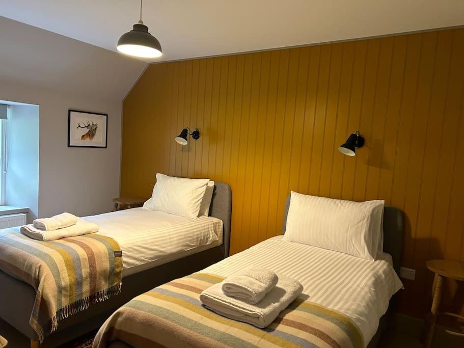 Traditional Highland lodge restored in the spirit of rural living, set in a wild landscape - NATURE ADVENTURE NURTURE
