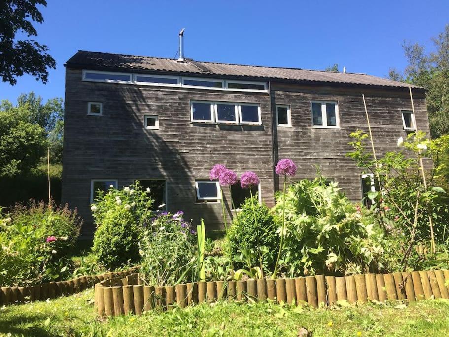 Beautiful Award-Winning Rural Home view 5