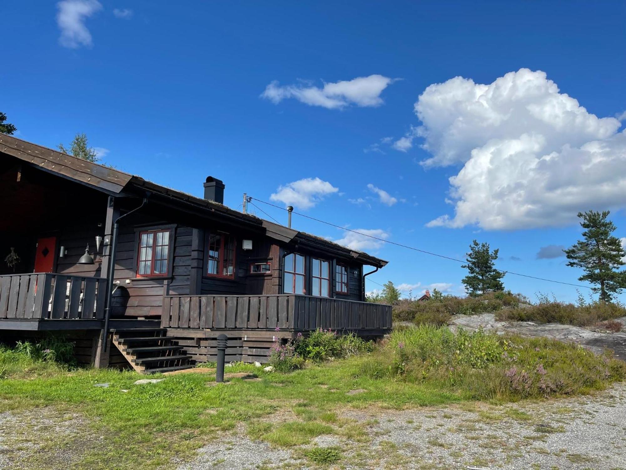 Koia - flott beliggenhet ved vannet Vegår view 3