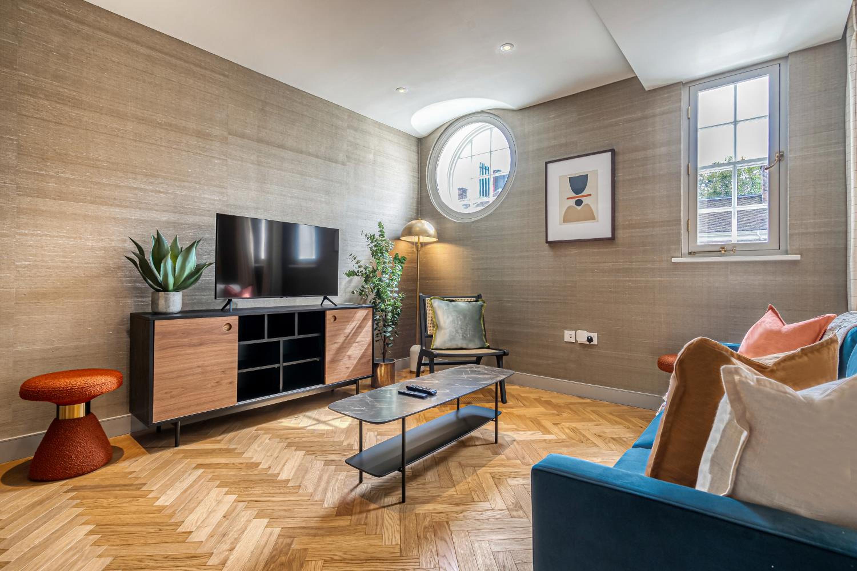 Luxury flats near Big Ben and London Eye