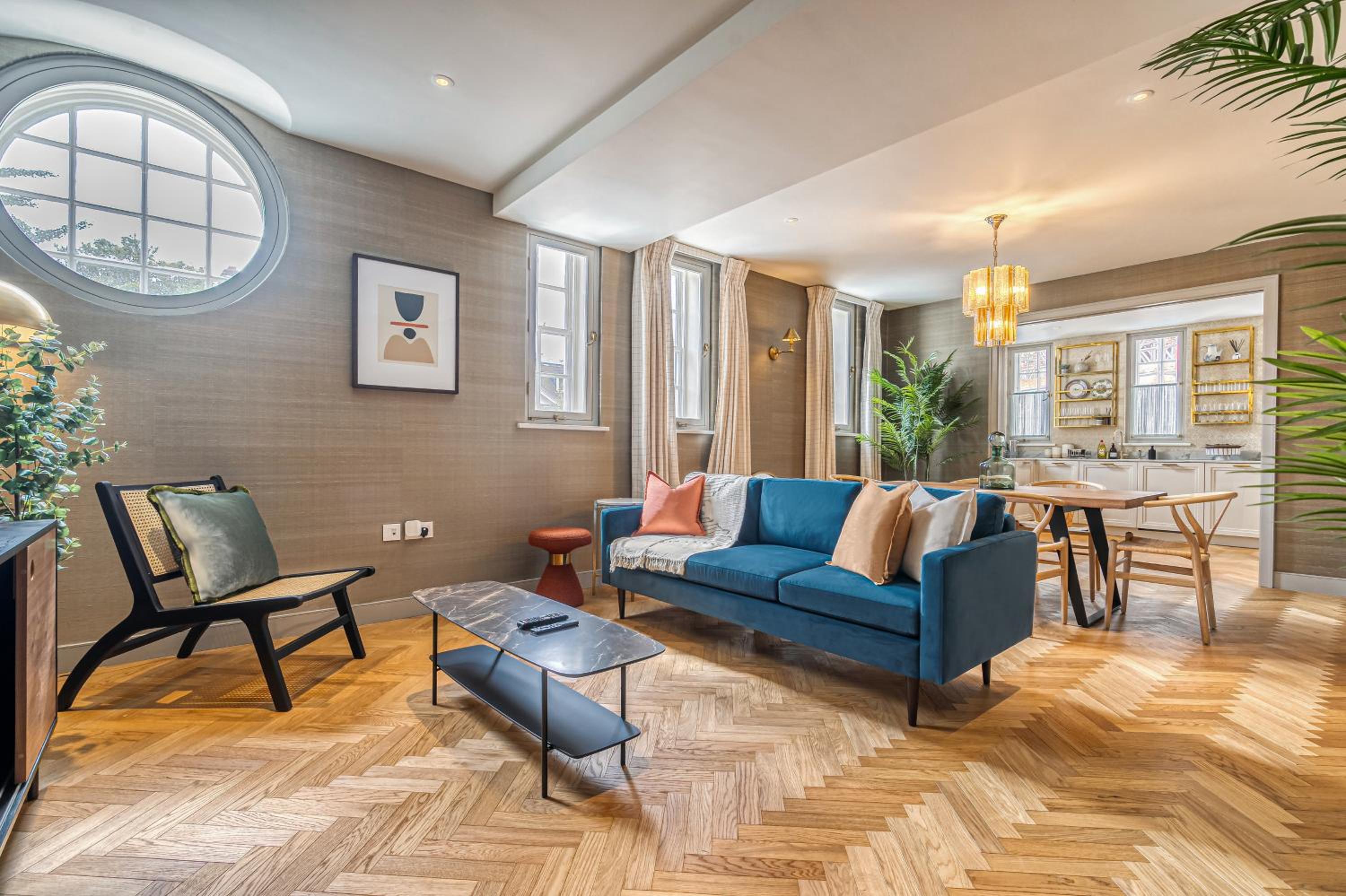 Luxury flats near Big Ben and London Eye