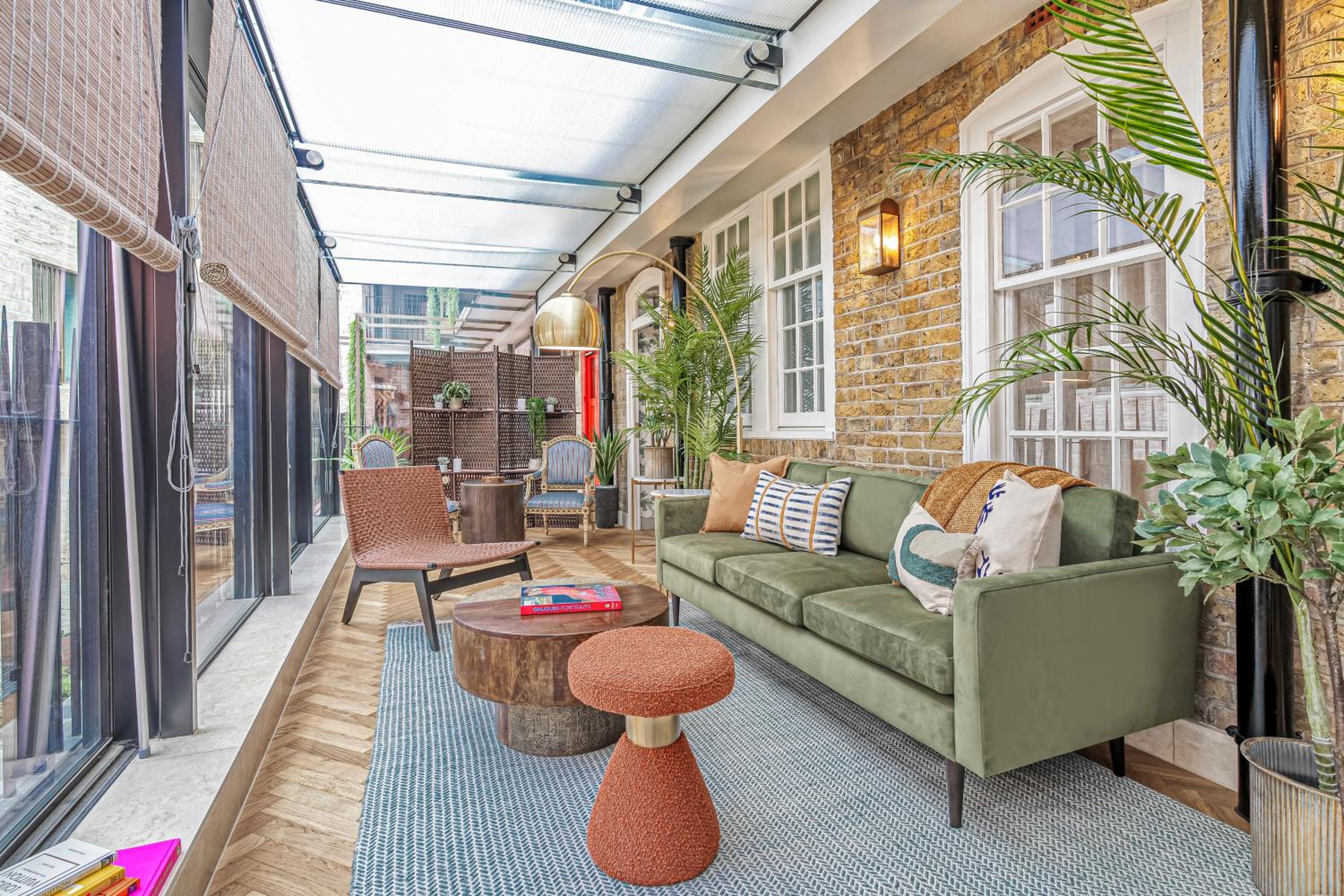 Luxury flats near Big Ben and London Eye