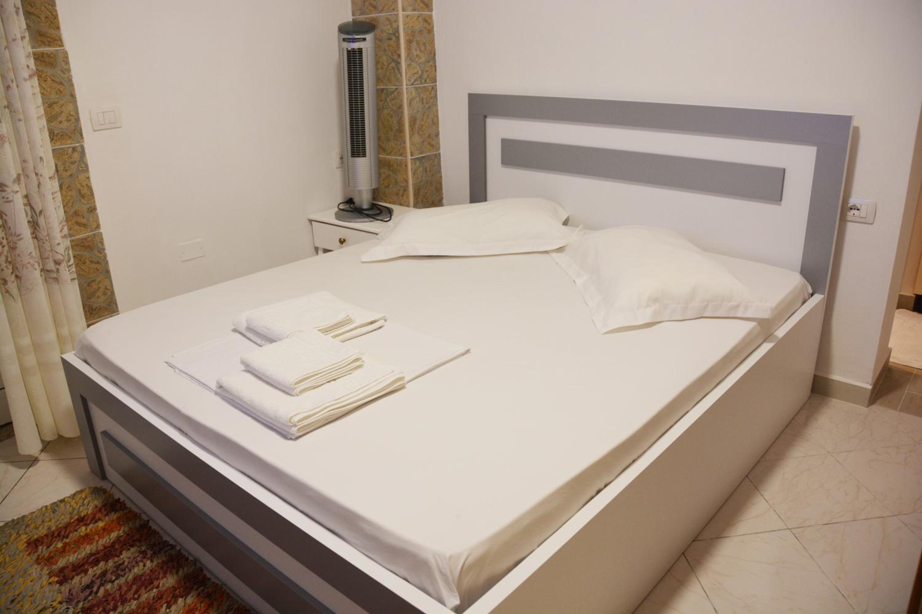 Mico's Apartments