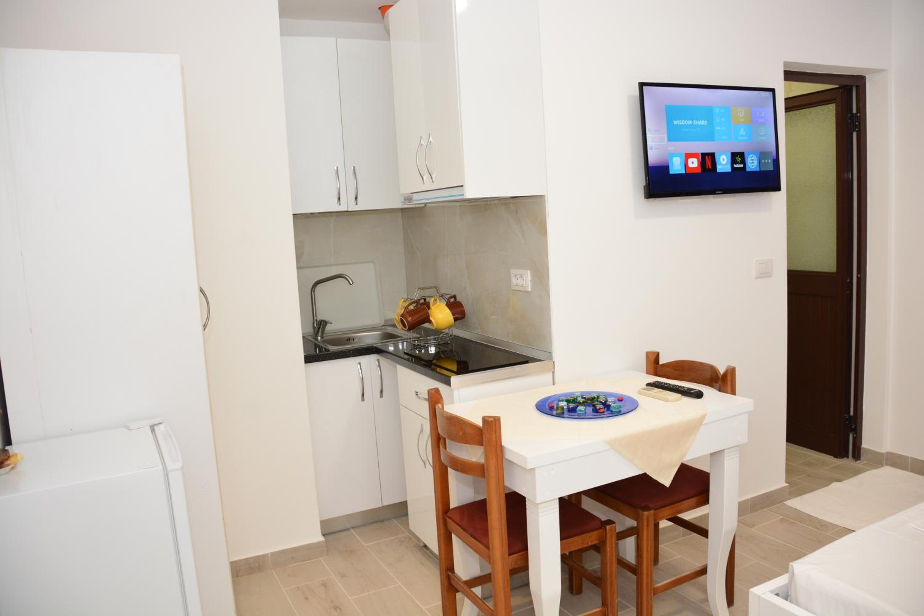 Mico's Apartments