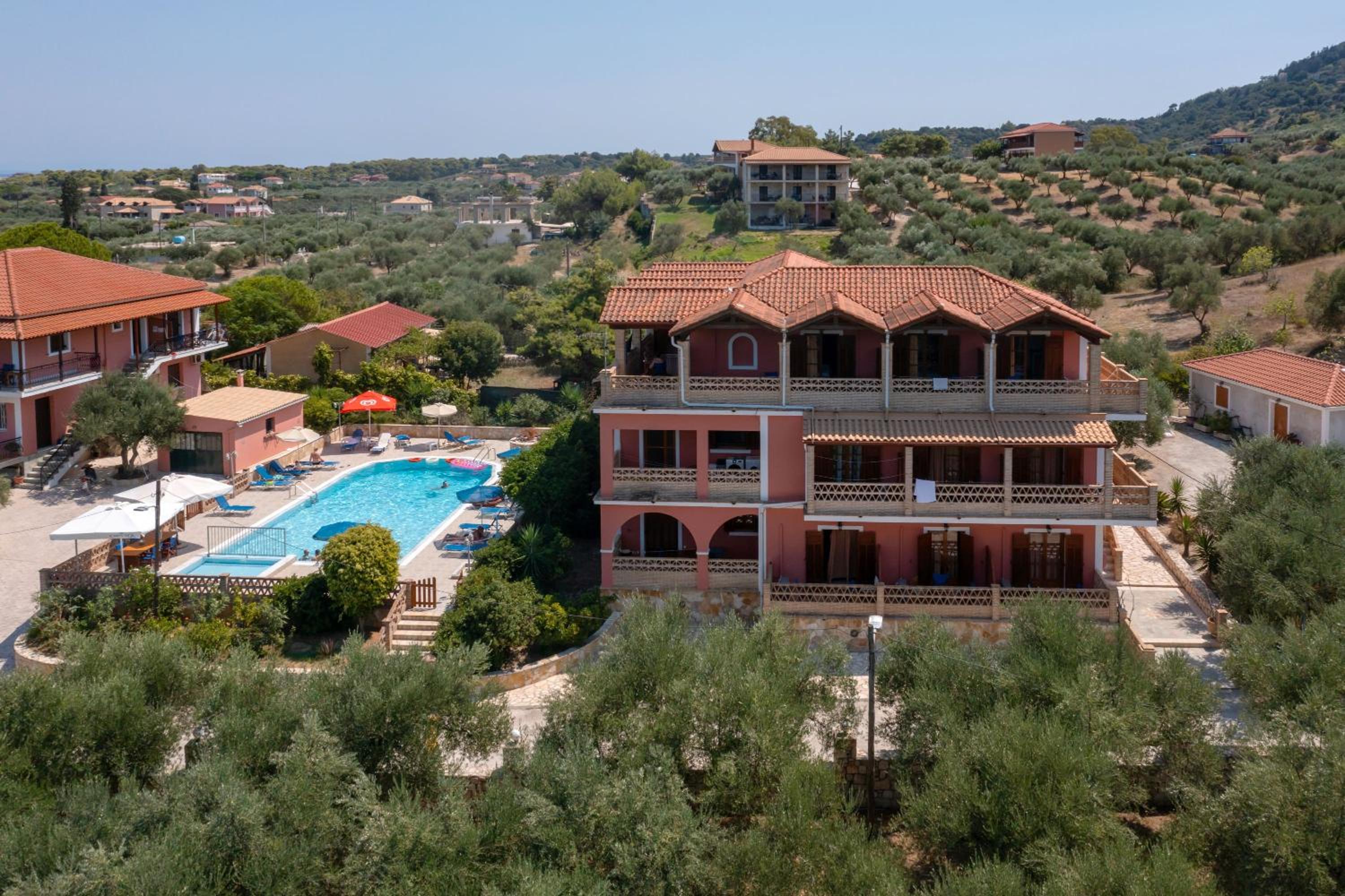 Anemomylos Studios - Private Pool, Family Escape, by ZanteWize view 5