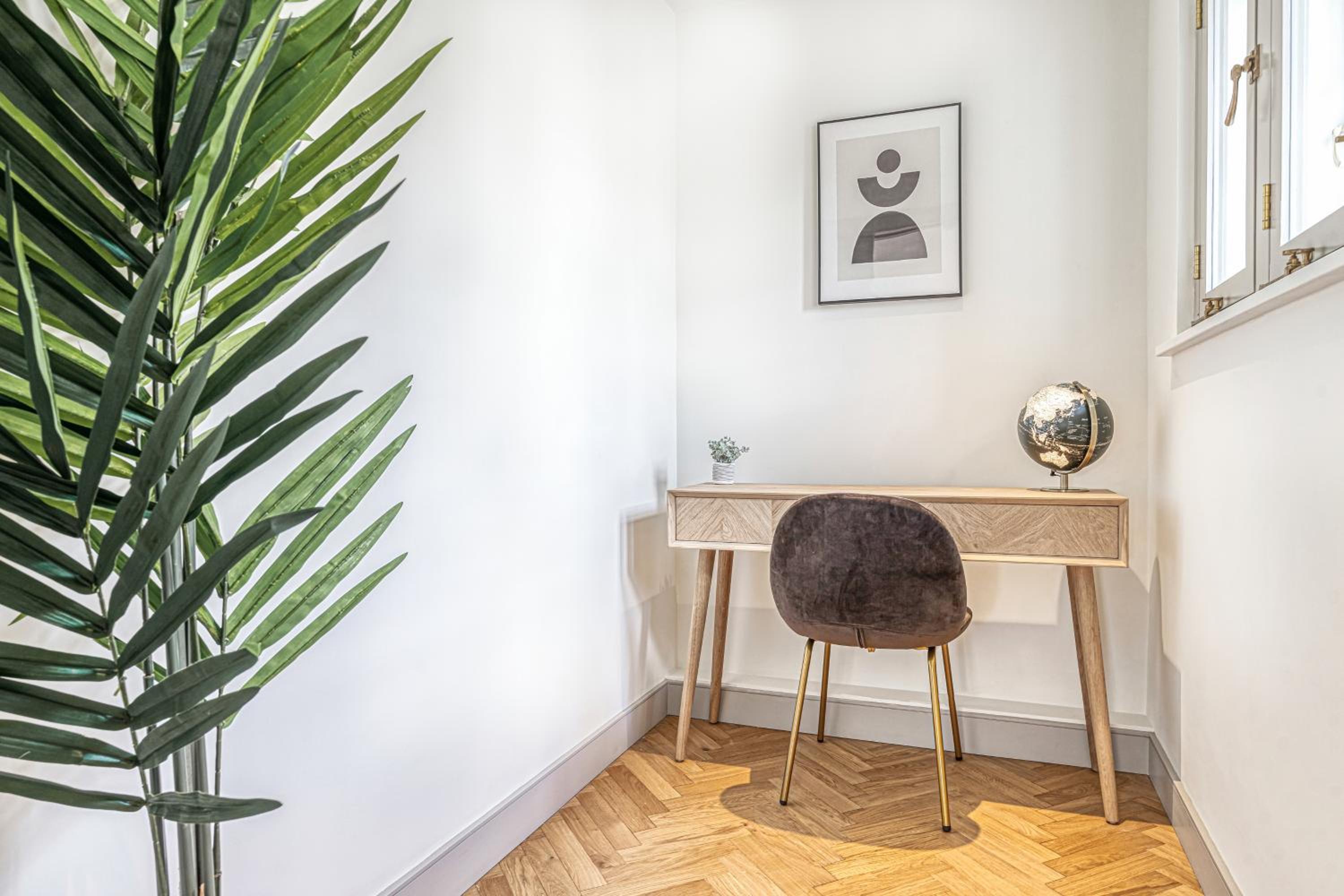 Luxury flats near Big Ben and London Eye