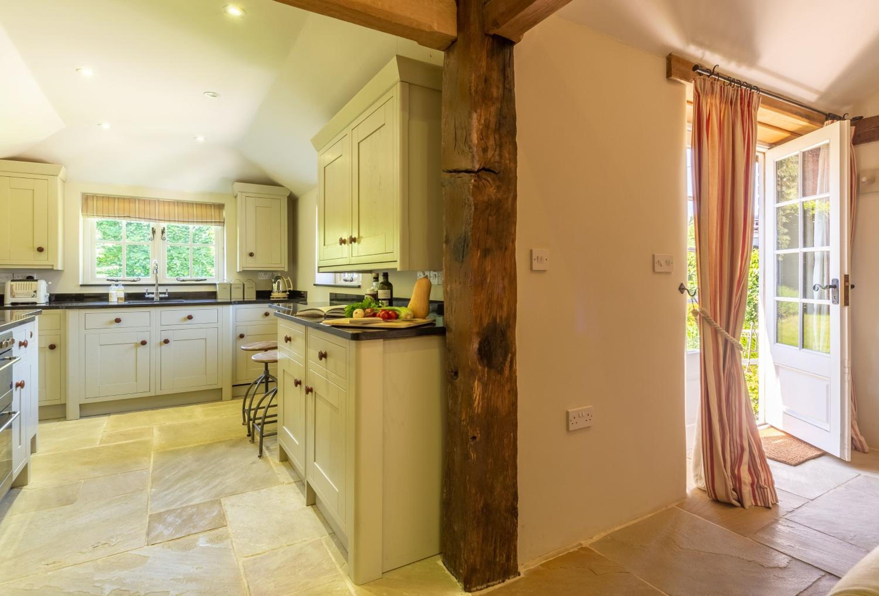 Hope Cottage - West Sussex view 2