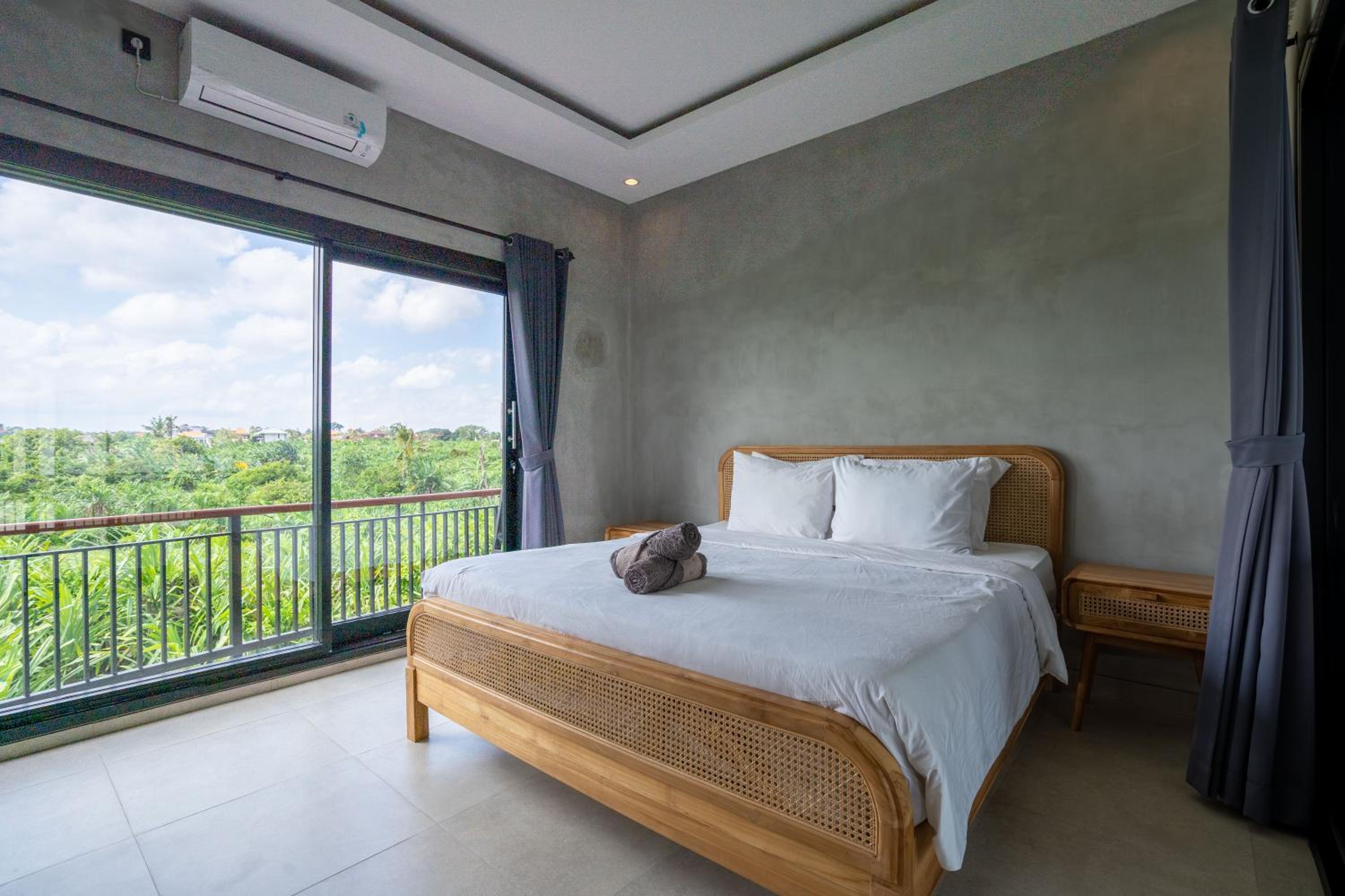 Beautiful Villa Kanaya Canggu Tumbak Bayuh view 3