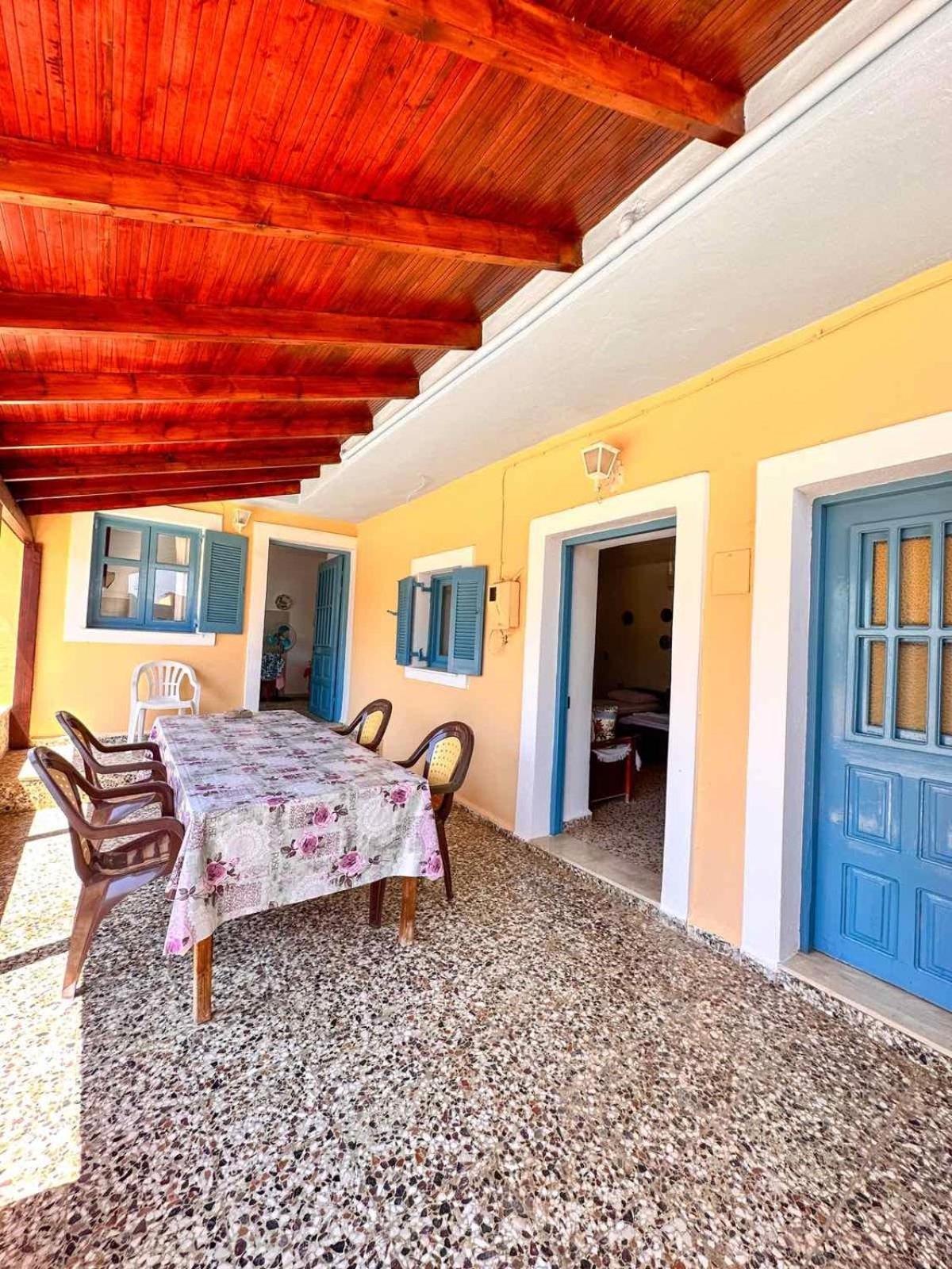 Amοopi Beach Country House