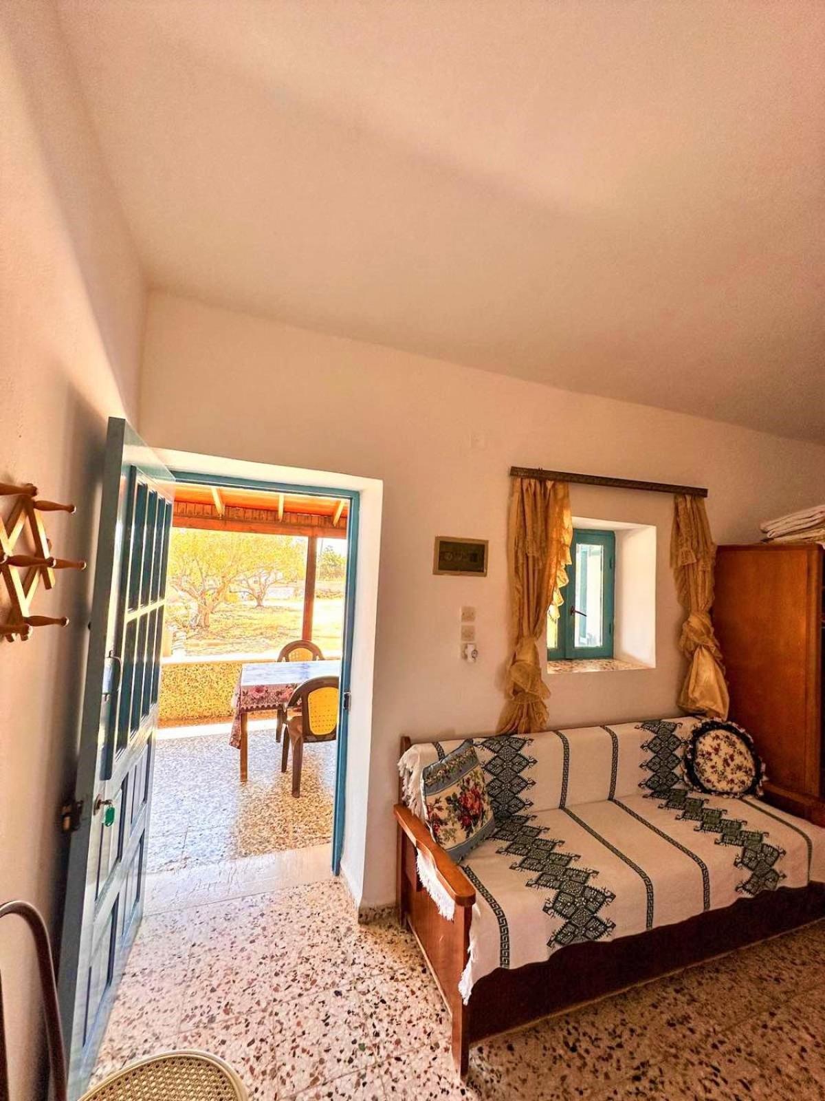 Amοopi Beach Country House