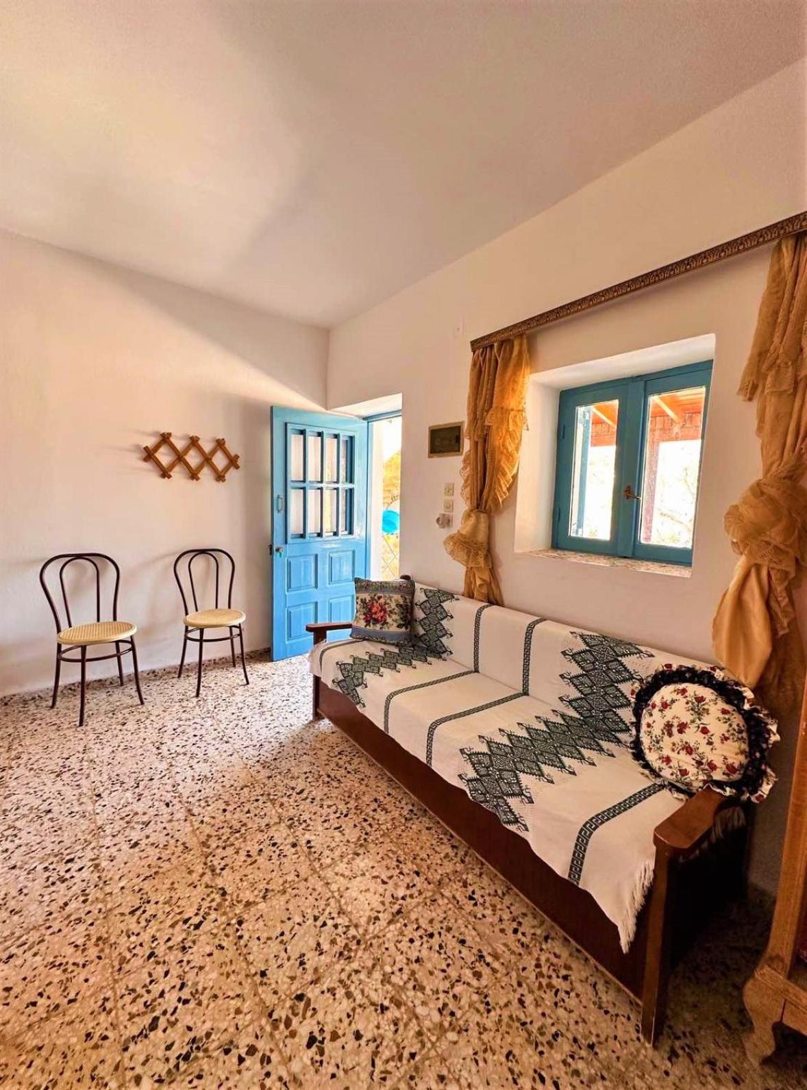 Amοopi Beach Country House
