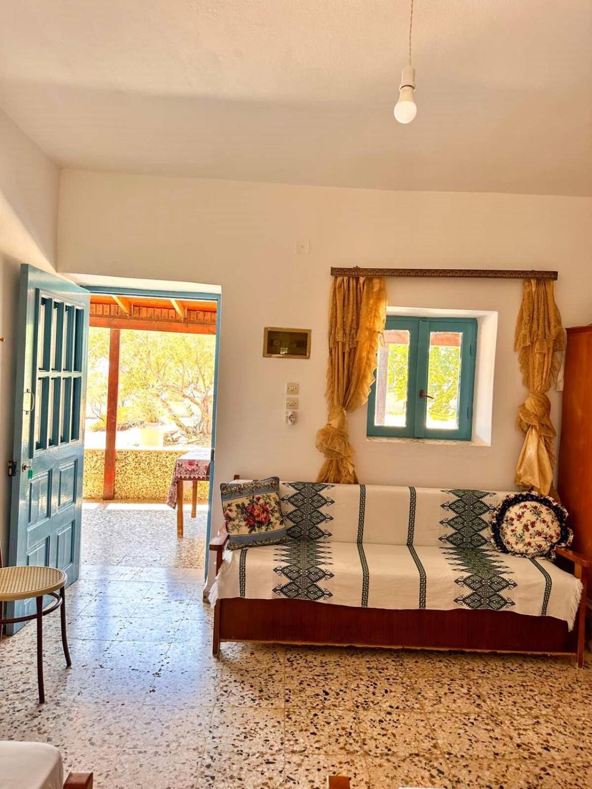 Amοopi Beach Country House