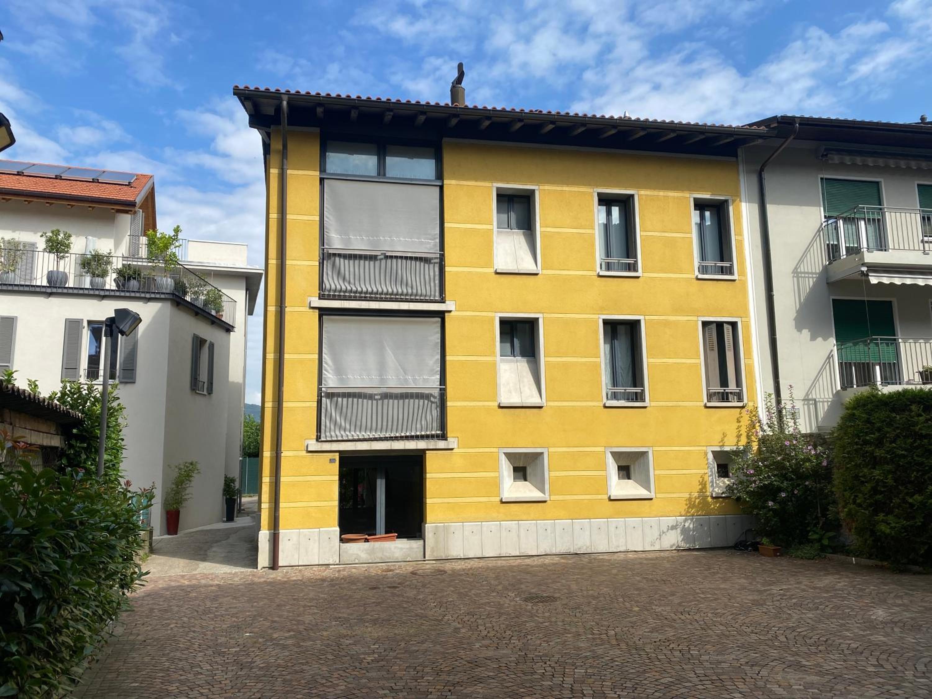Yellow House Guest House