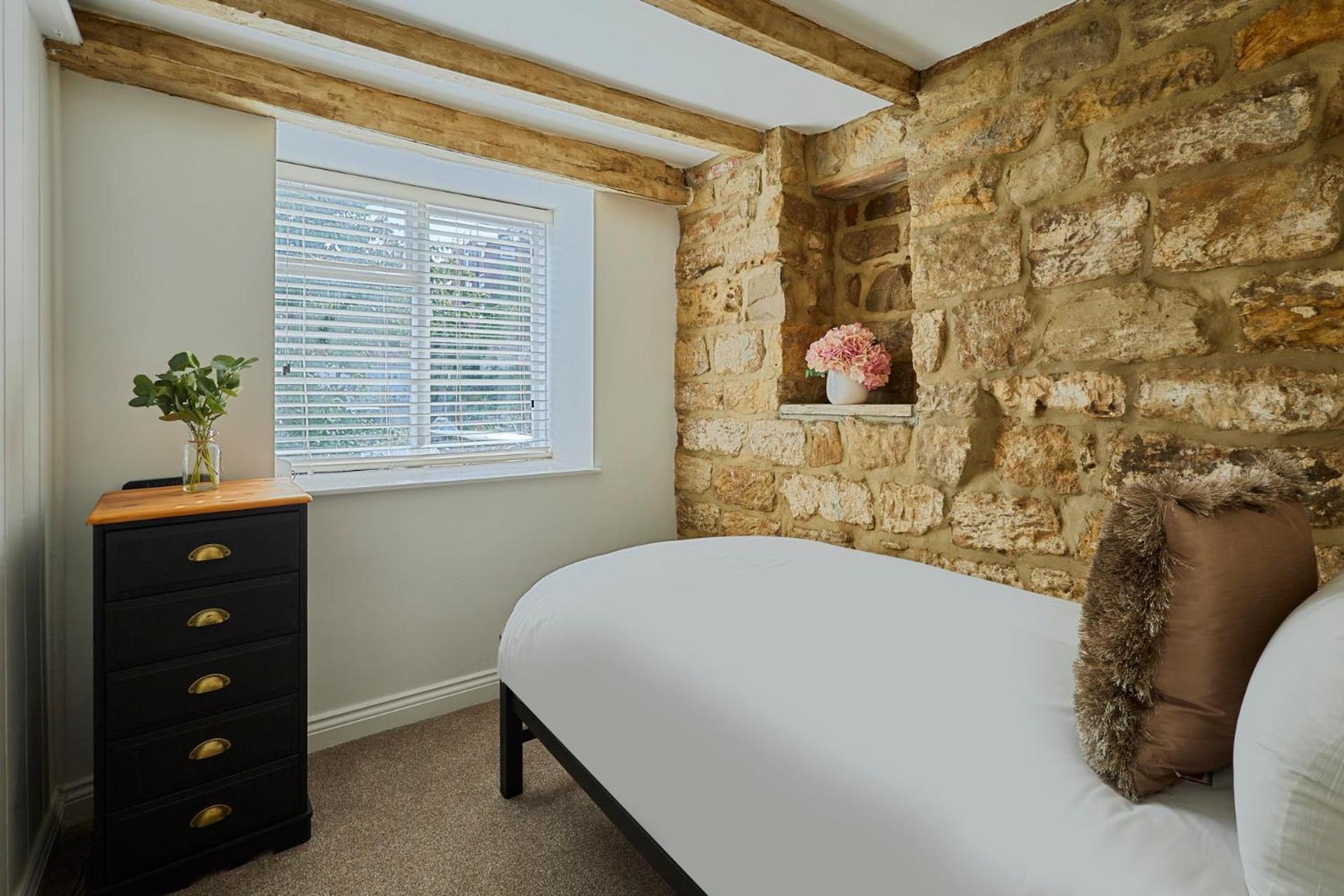 Host & Stay - Cragg Cottage view 4