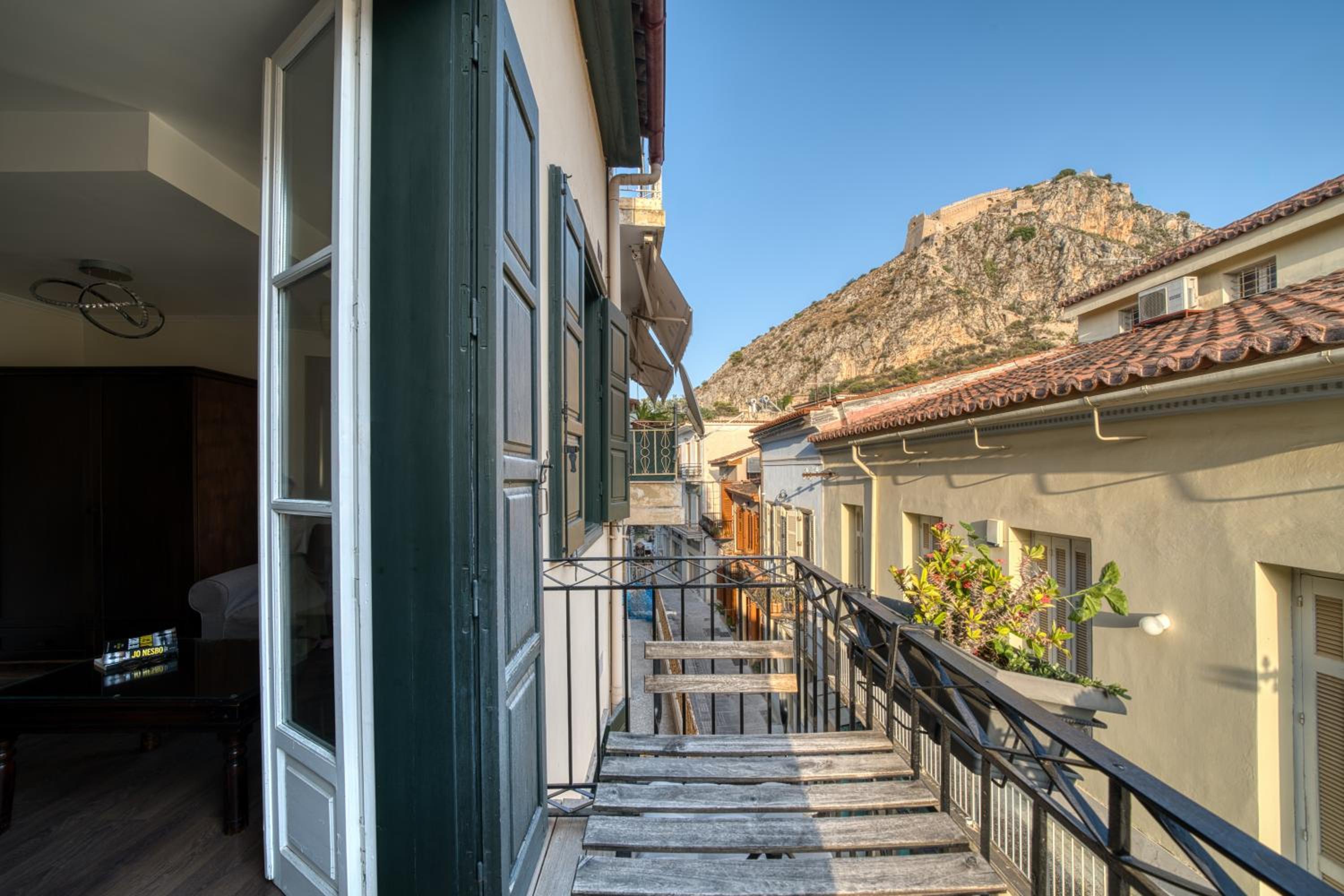 Isioni Pension