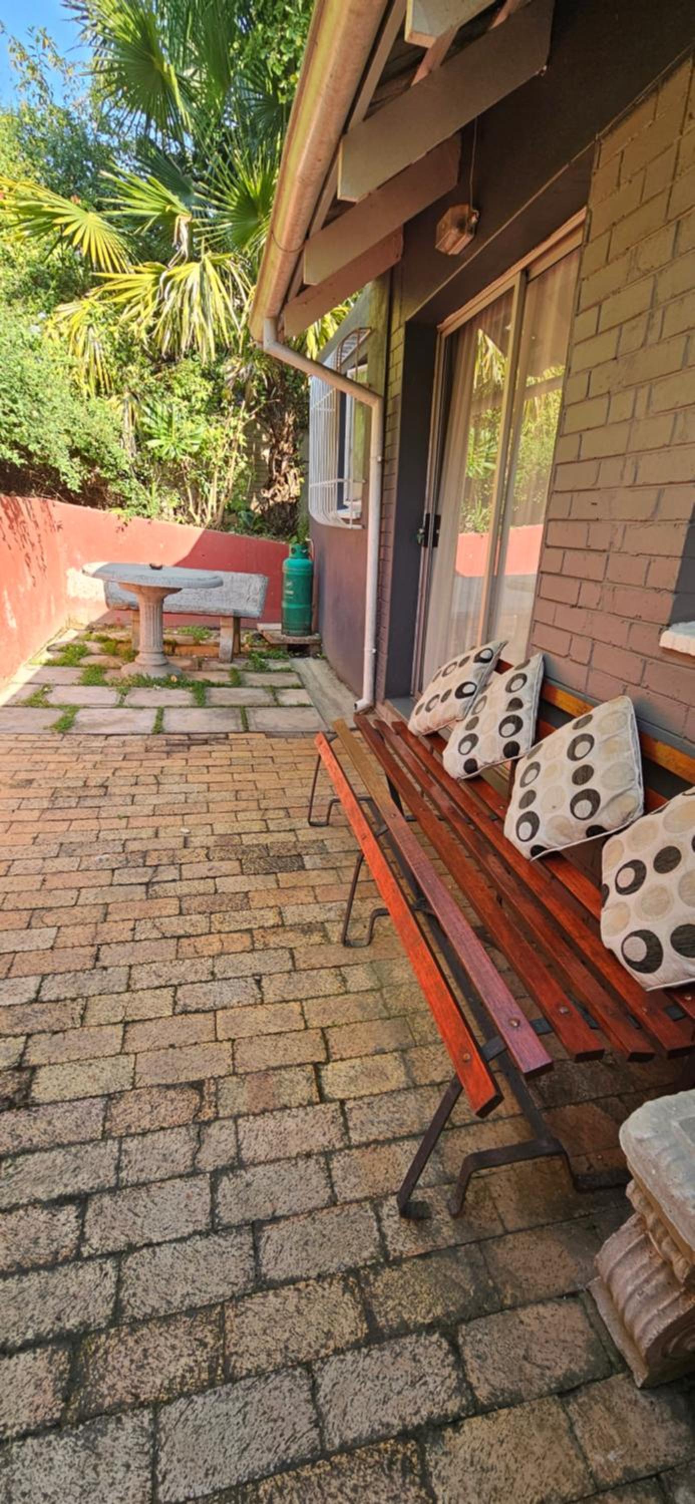Old Vic Travellers Inn Nelspruit
