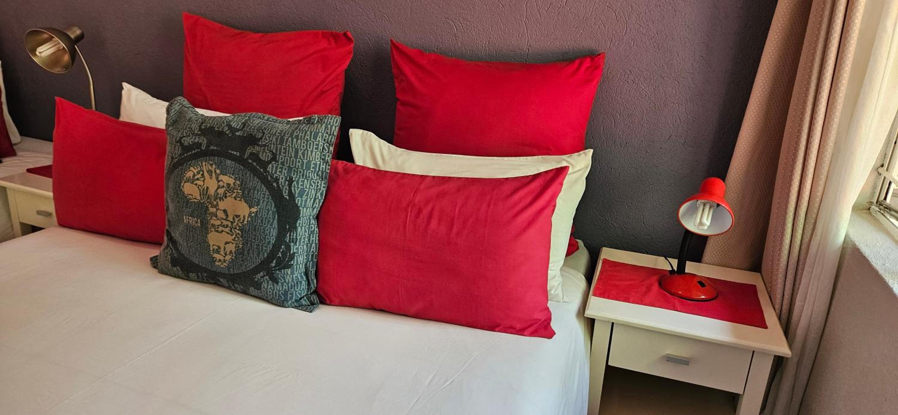 Old Vic Travellers Inn Nelspruit