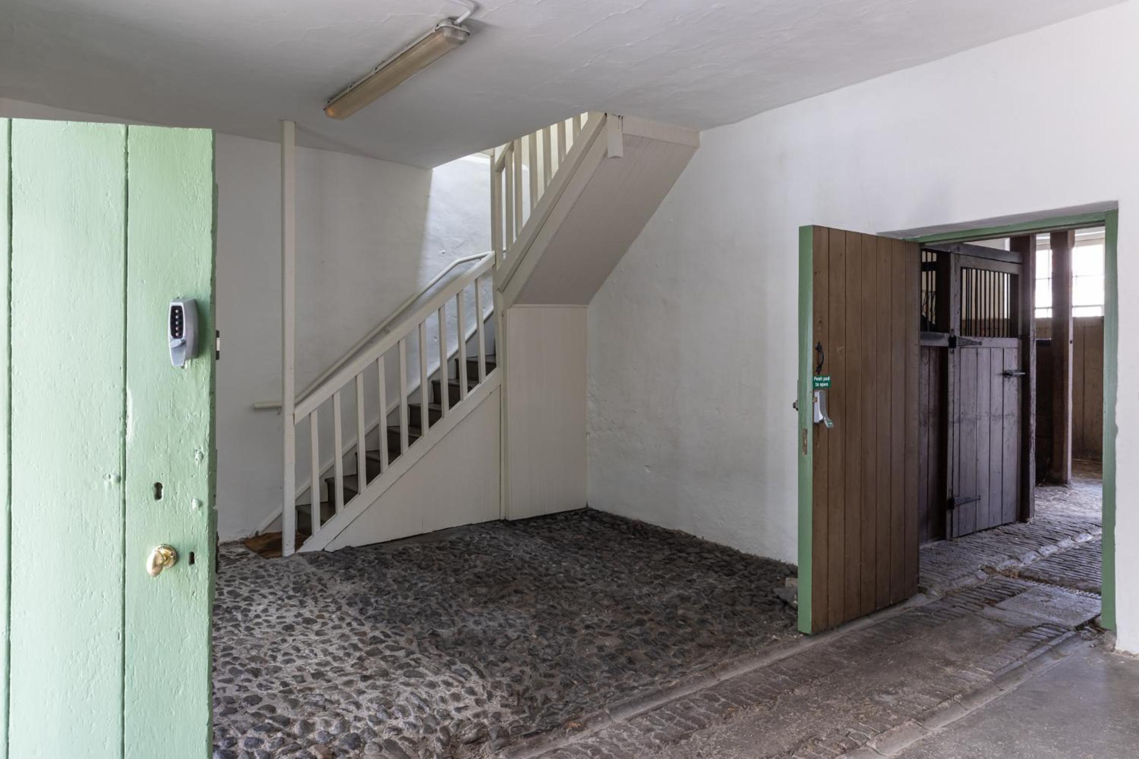 Merrion Mews