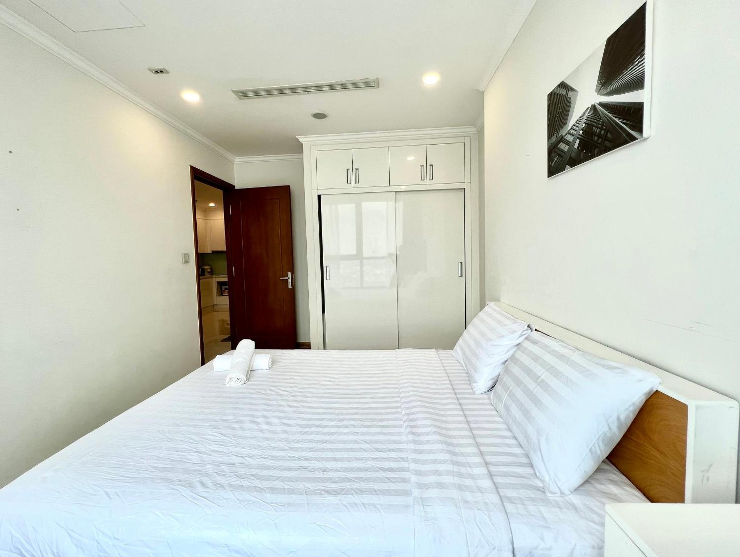 Vinhomes Central Park - Luxury 1,2,3,4 bedroom apartments - Khu đô thị ven sông đẹp nhất TP HCM