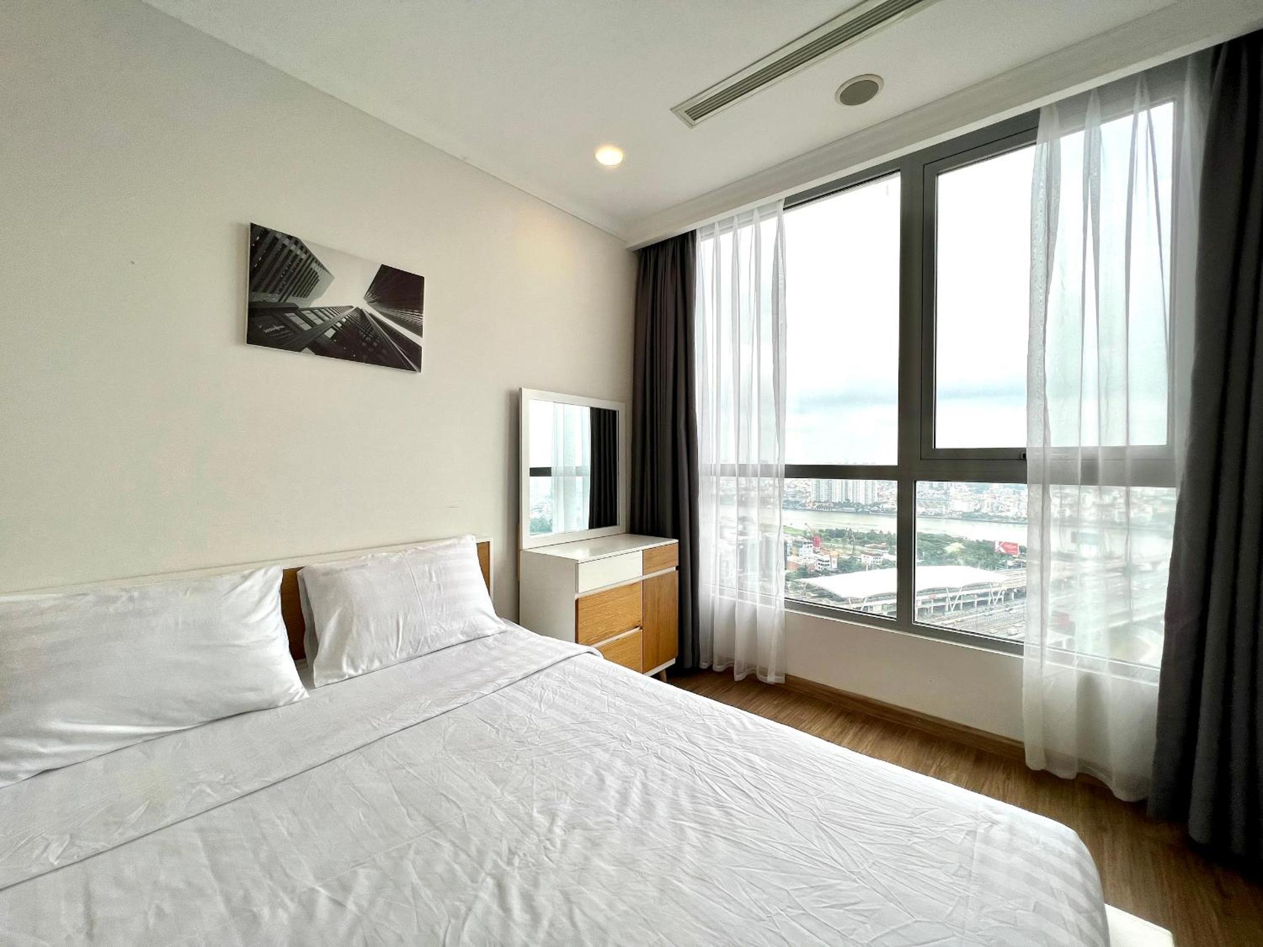 Vinhomes Central Park - Luxury 1,2,3,4 bedroom apartments - Khu đô thị ven sông đẹp nhất TP HCM