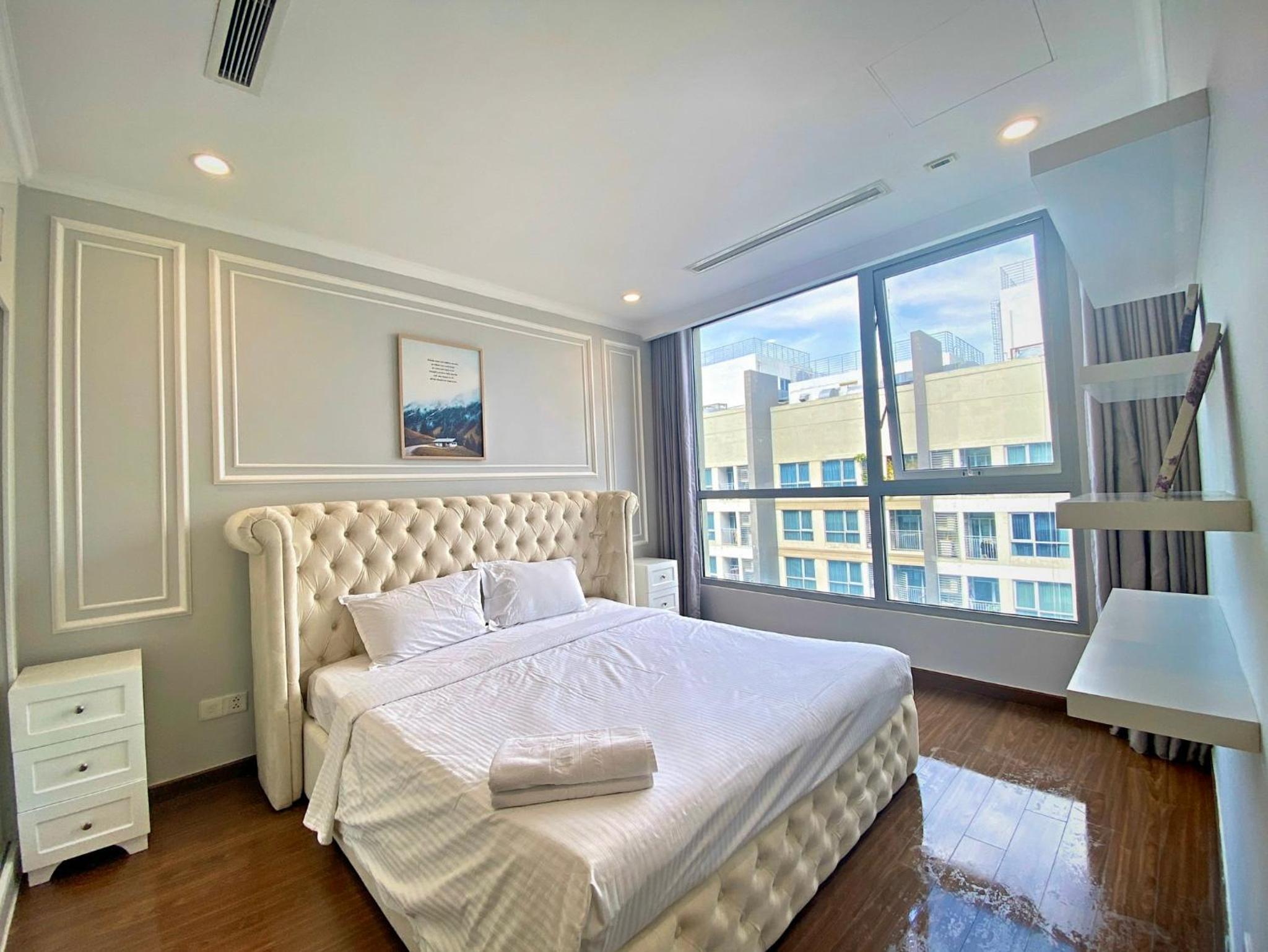 Vinhomes Central Park - Luxury 1,2,3,4 bedroom apartments - Khu đô thị ven sông đẹp nhất TP HCM